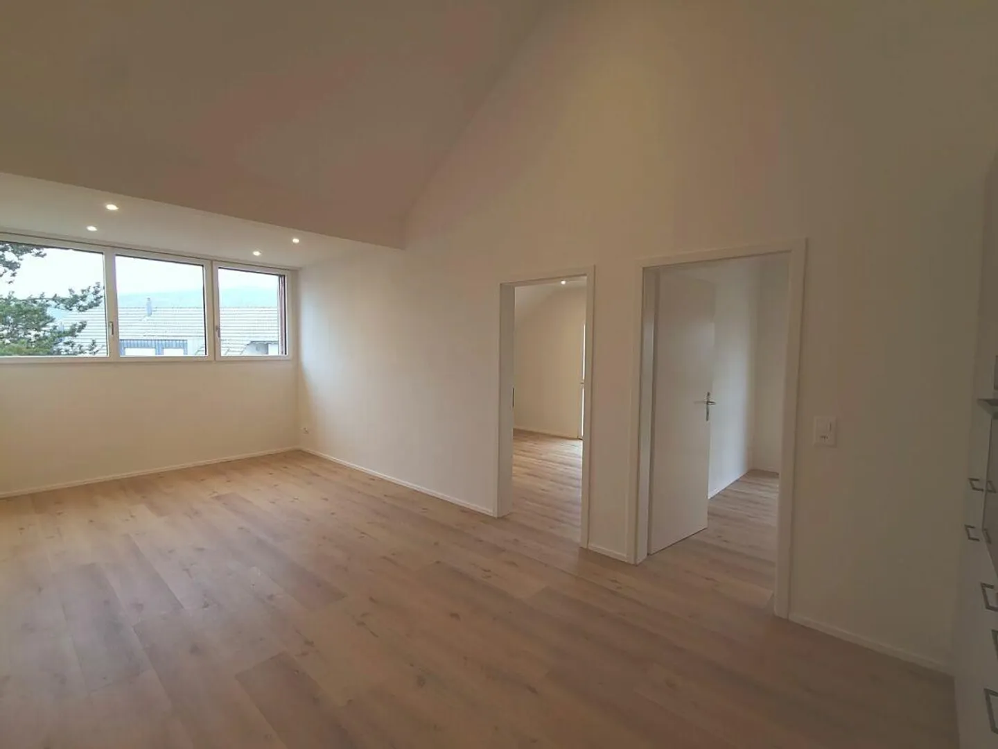 appartamento mansardato di alta qualità recentemente ristrutturato - Foto 6 di 8