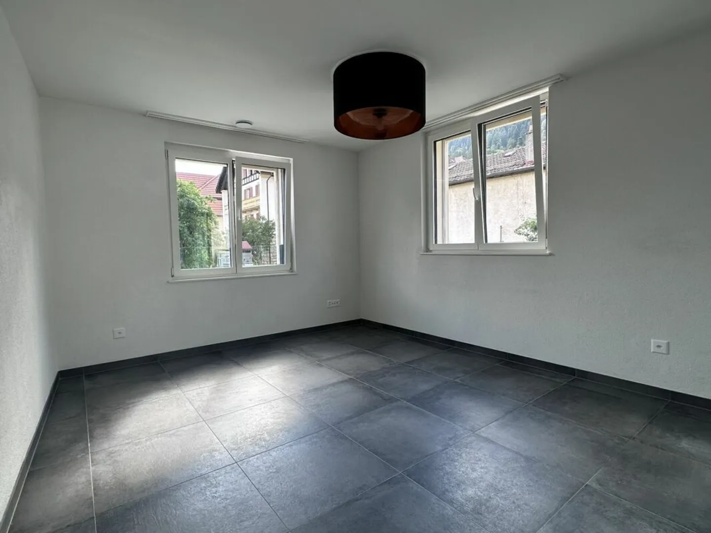 Beautiful modern 4.5-room apartment on the 1st floor - Rue de l'Épervier 3A, Cernier - Photo 5 of 14