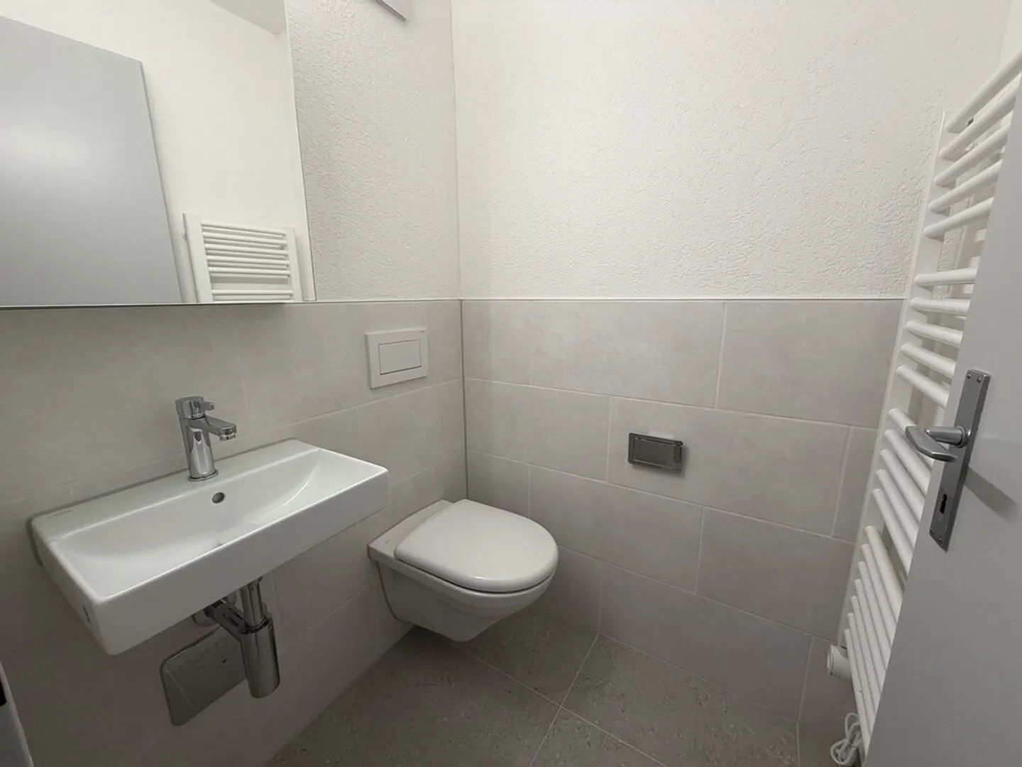 Newly renovated 4.5-room apartment in the heart of Ostermundigen - Photo 9 of 12
