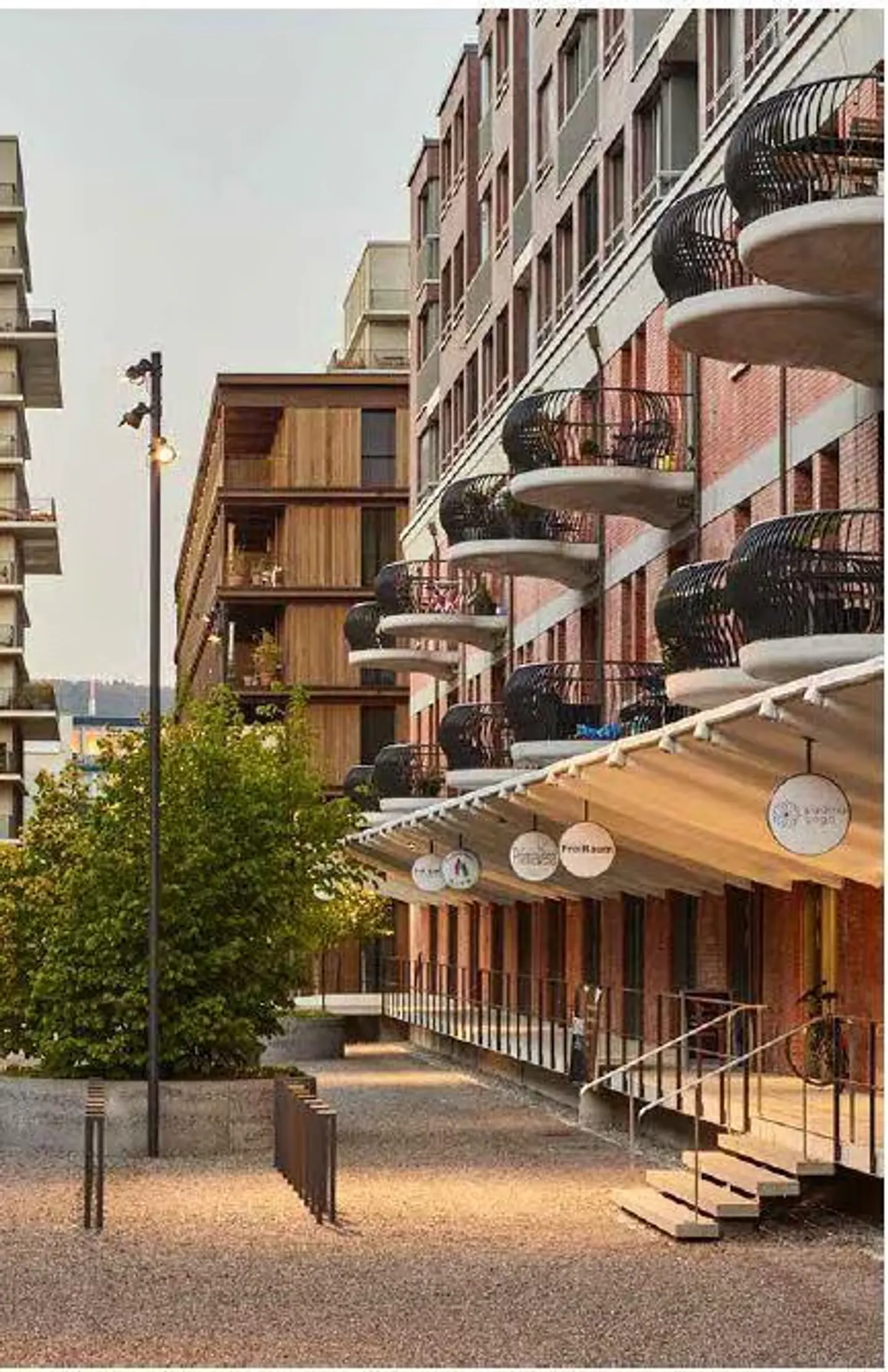 Ici commence votre nouveau chez-vous dans le Freilager de Zurich ! - Photo 1 sur 7