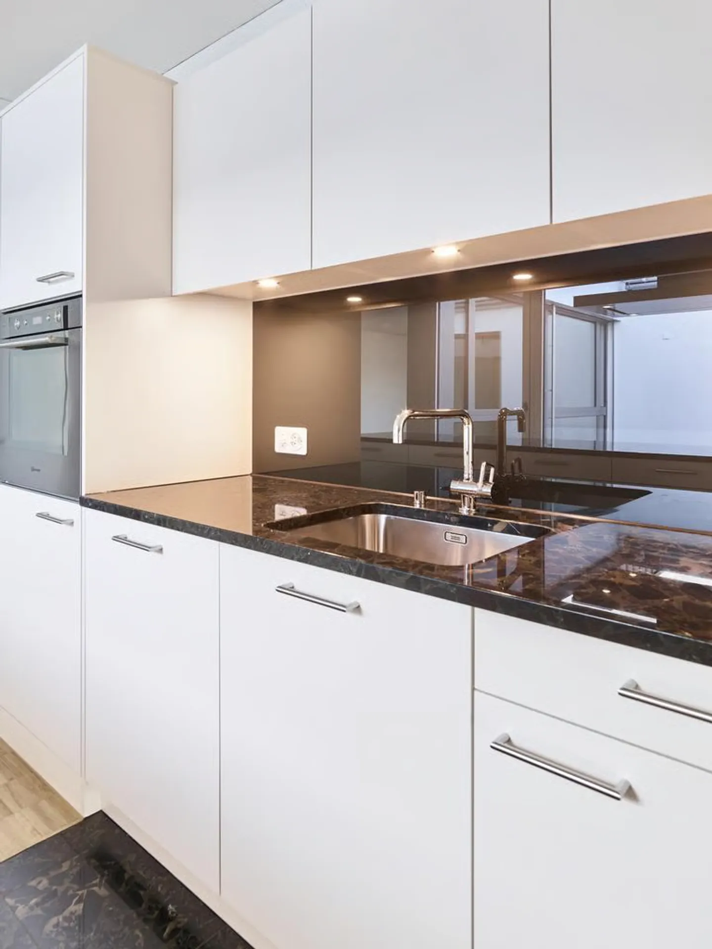 Ici commence votre nouveau chez-vous dans le Freilager de Zurich ! - Photo 4 sur 7