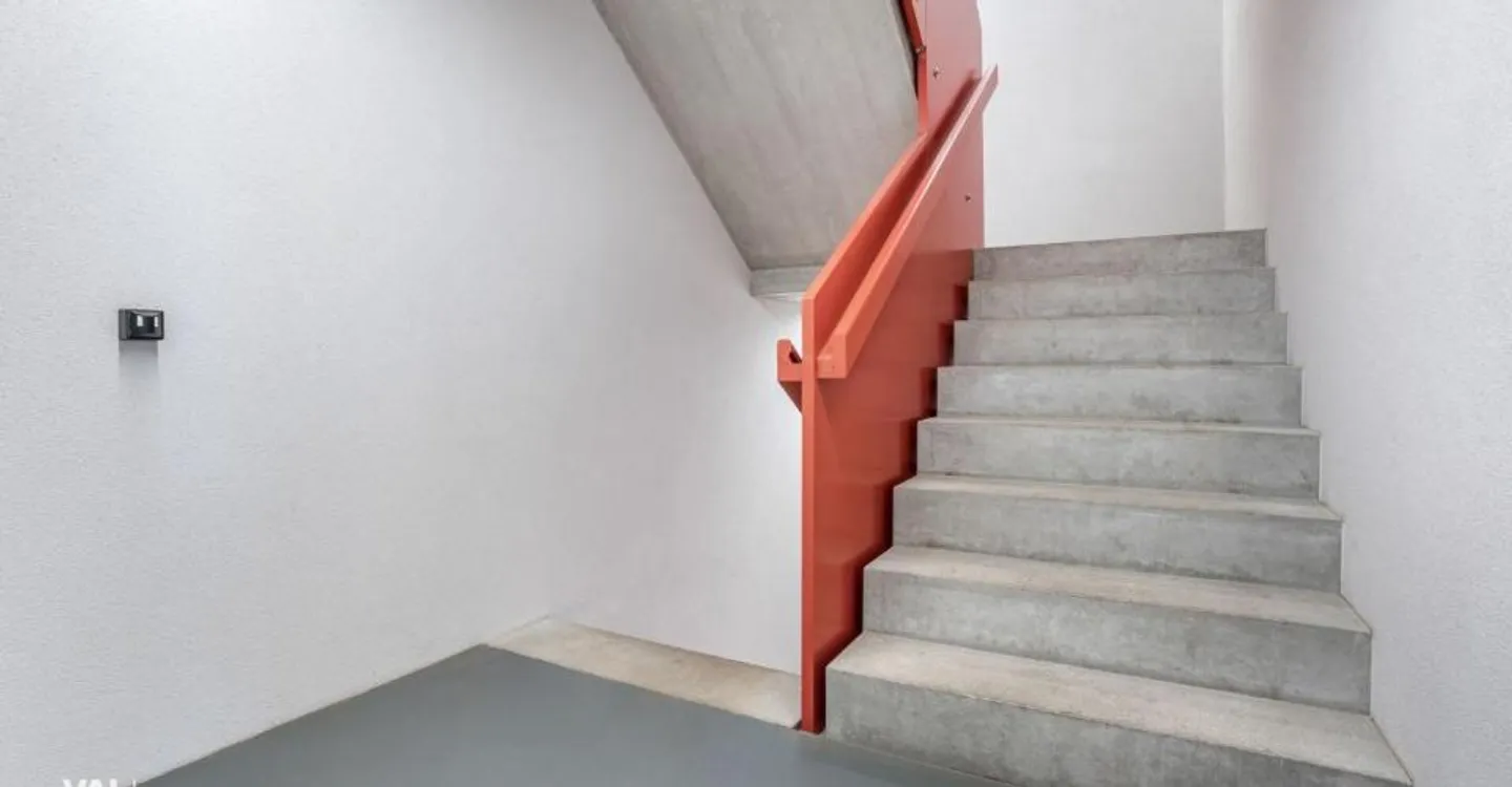 Edificio industriale unico - Costruzione in legno di alta gamma, utilizzo versatile - Foto 9 di 12