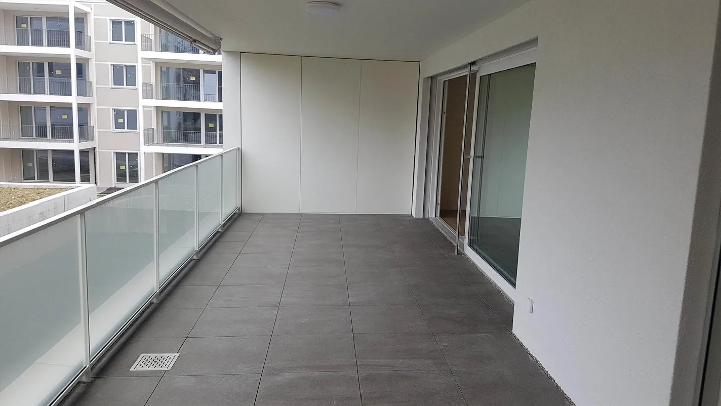 Appartement calme, beau et spacieux de 2 1/2 pièces - Photo 1 sur 7