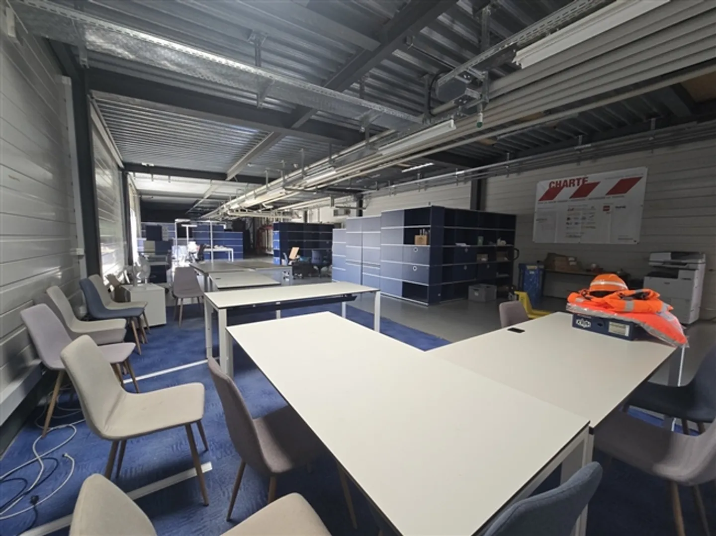 Deposito di 259m2 - Zona industriale di Yverdon - Vicino all'autostrada - Foto 3 di 7