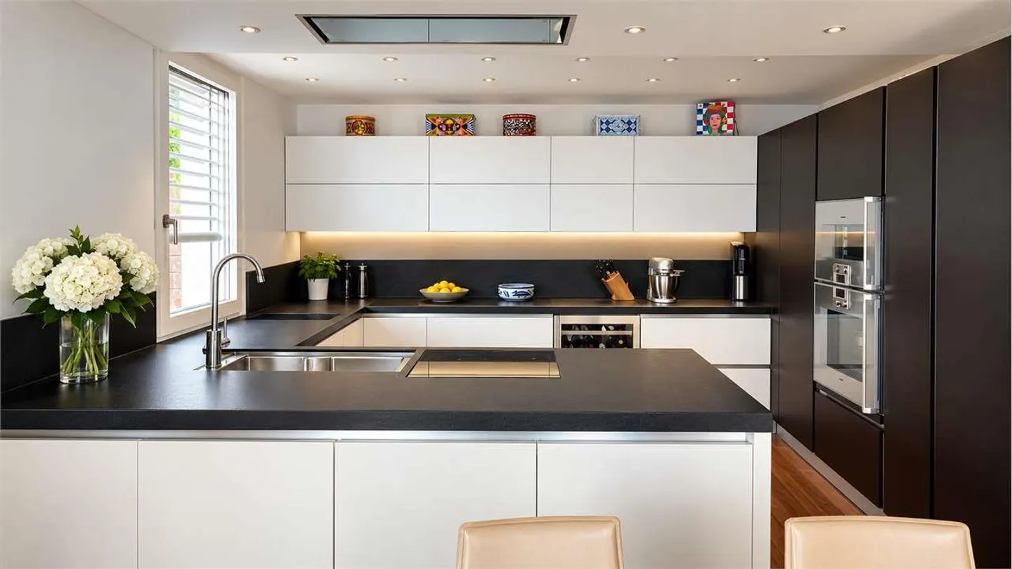 Penthouse with panoramic views in Muzzano - Elegance, privacy and view - Photo 8 of 13