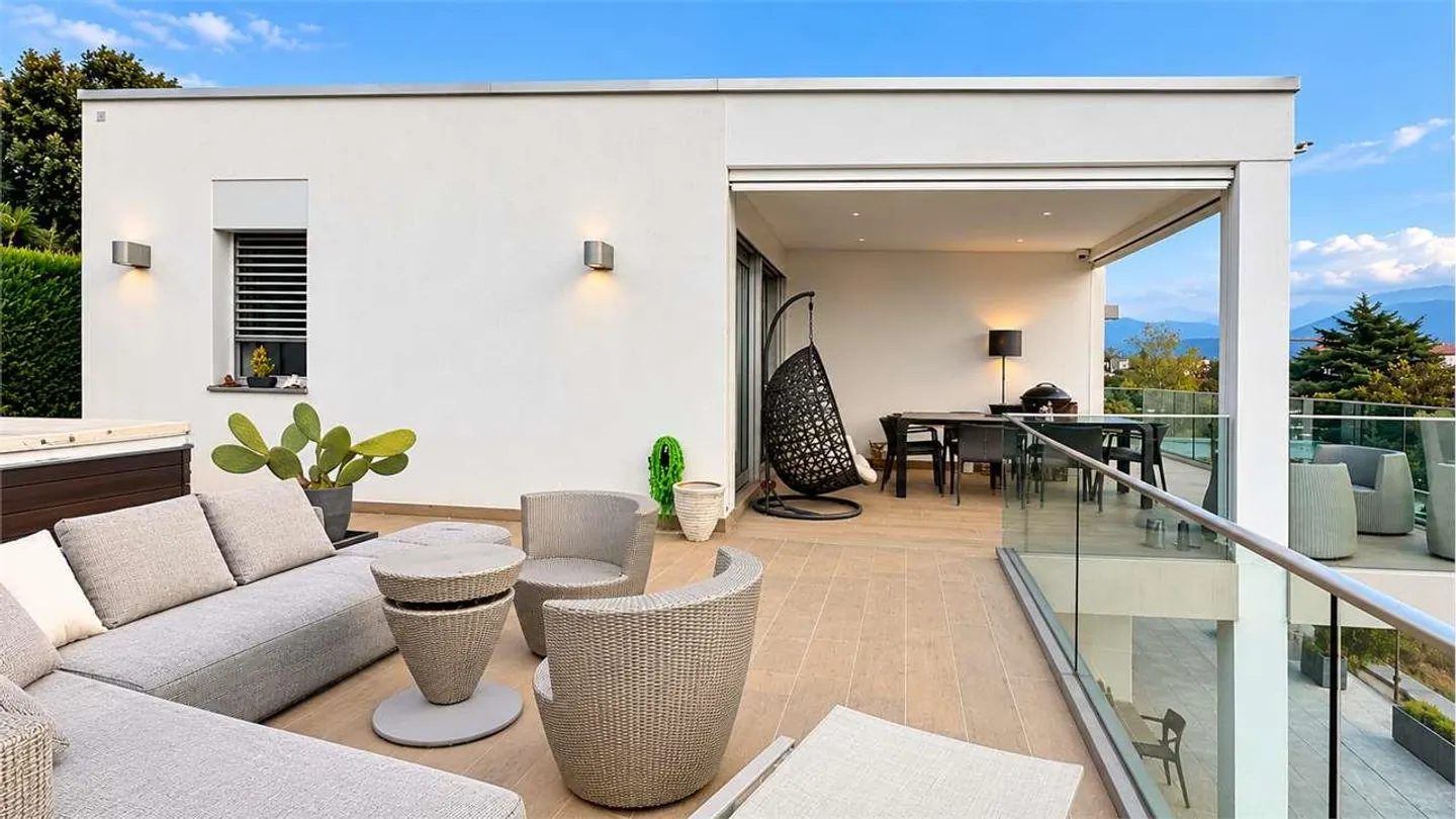 Penthouse with panoramic views in Muzzano - Elegance, privacy and view - Photo 12 of 13