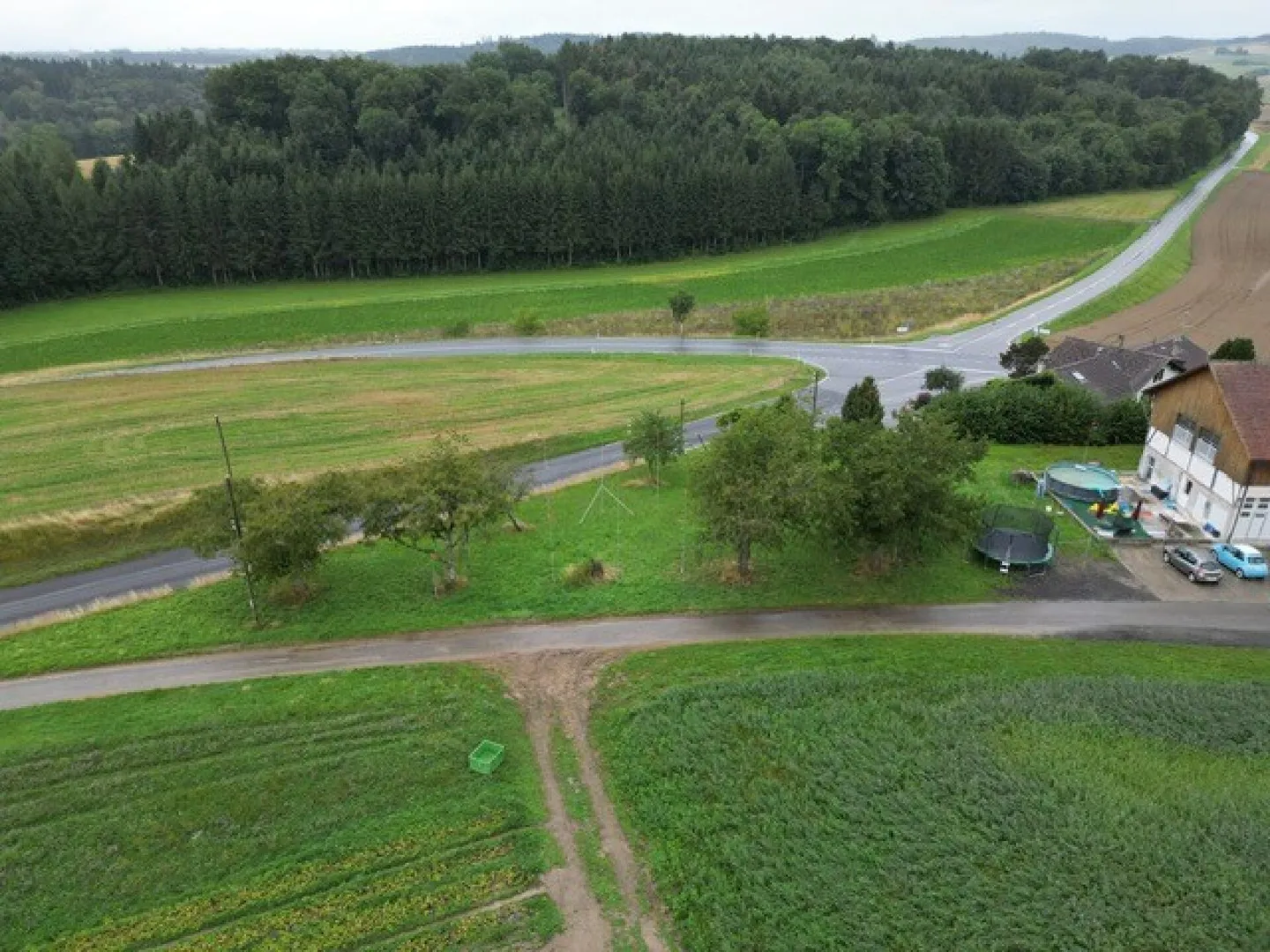 Un Calme Inattendu. Un Terrain à Bâtir Prêt pour la Construction - Photo 1 sur 1