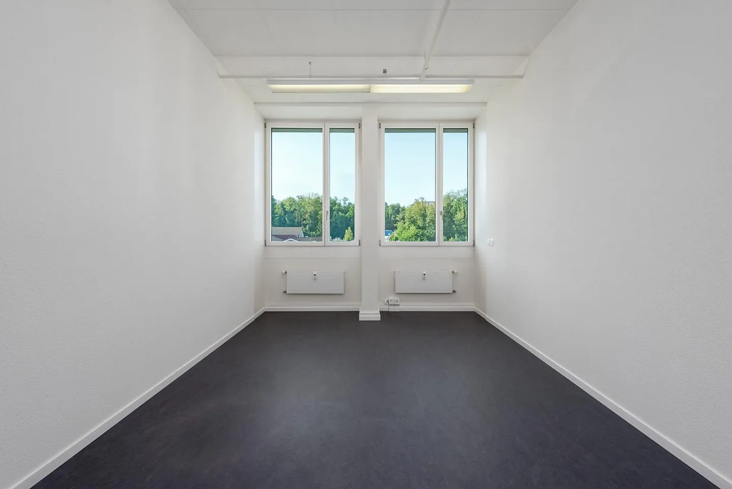 Spazio ufficio con vista - Foto 7 di 9
