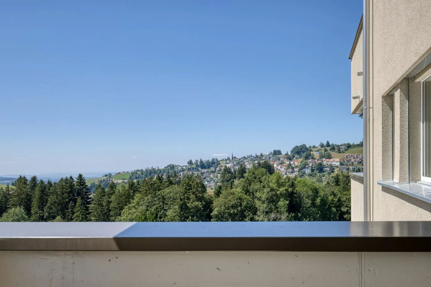 NEW BUILD - 4.5 Room Apartment with Stunning Views - Photo 1 of 5