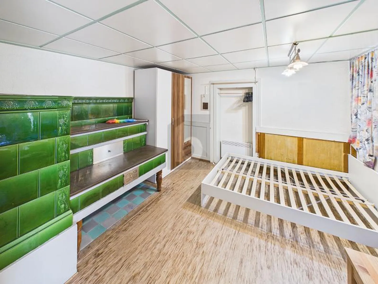 BEAUCOUP D'ESPACE - AVEC ÉTABLE ET GRAND JARDIN ! - Photo 5 sur 6