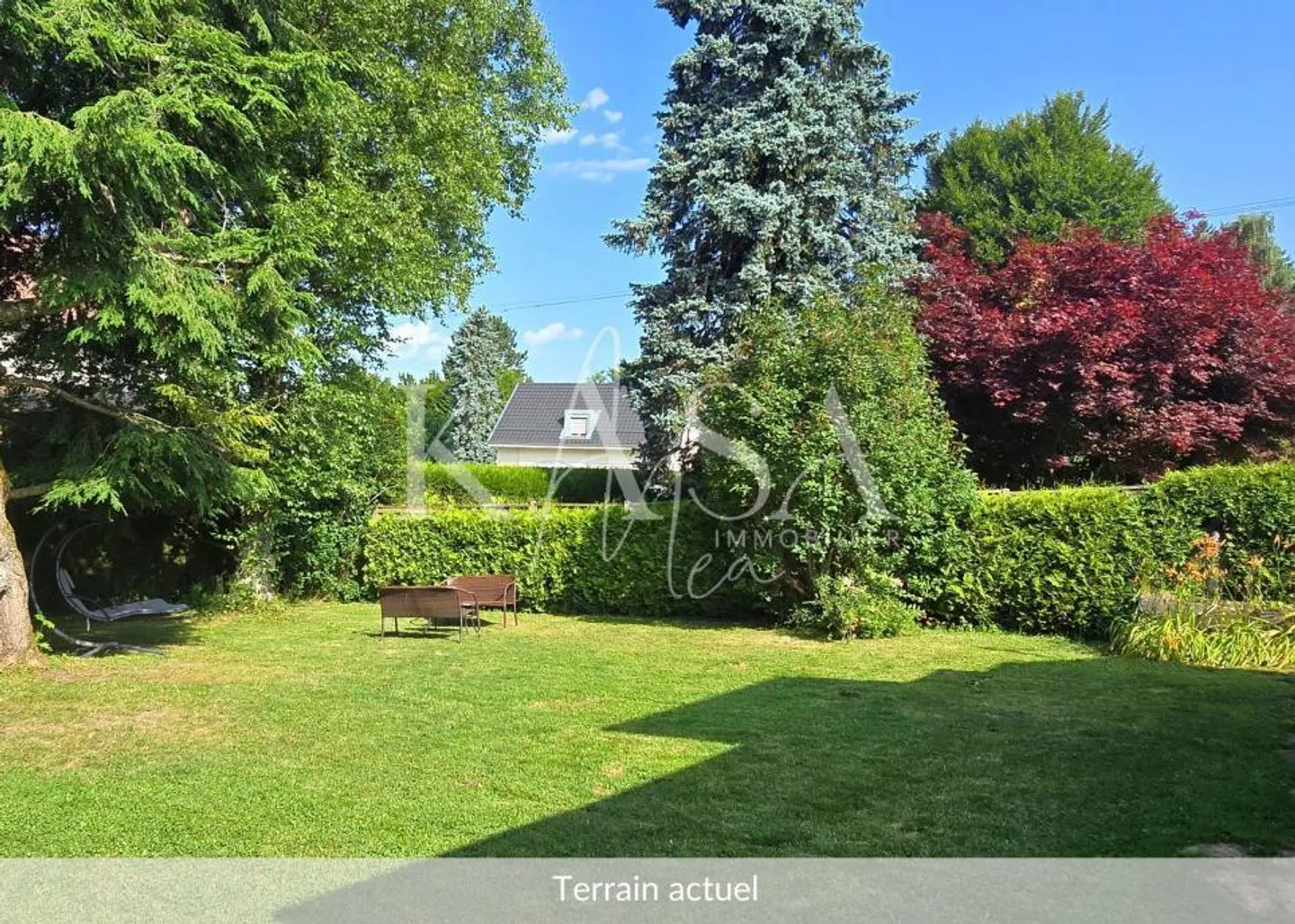 Charming Villa with Private Garden - Photo 7 of 9