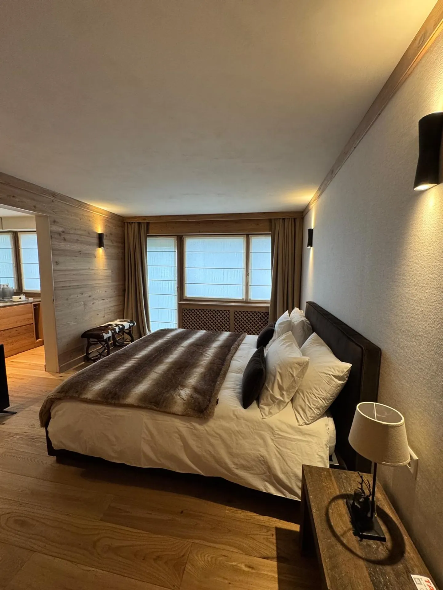 Hébergement Luxueux : Appartement spacieux de 180 m² avec jardin, SPA et salle de ski - Photo 5 sur 15