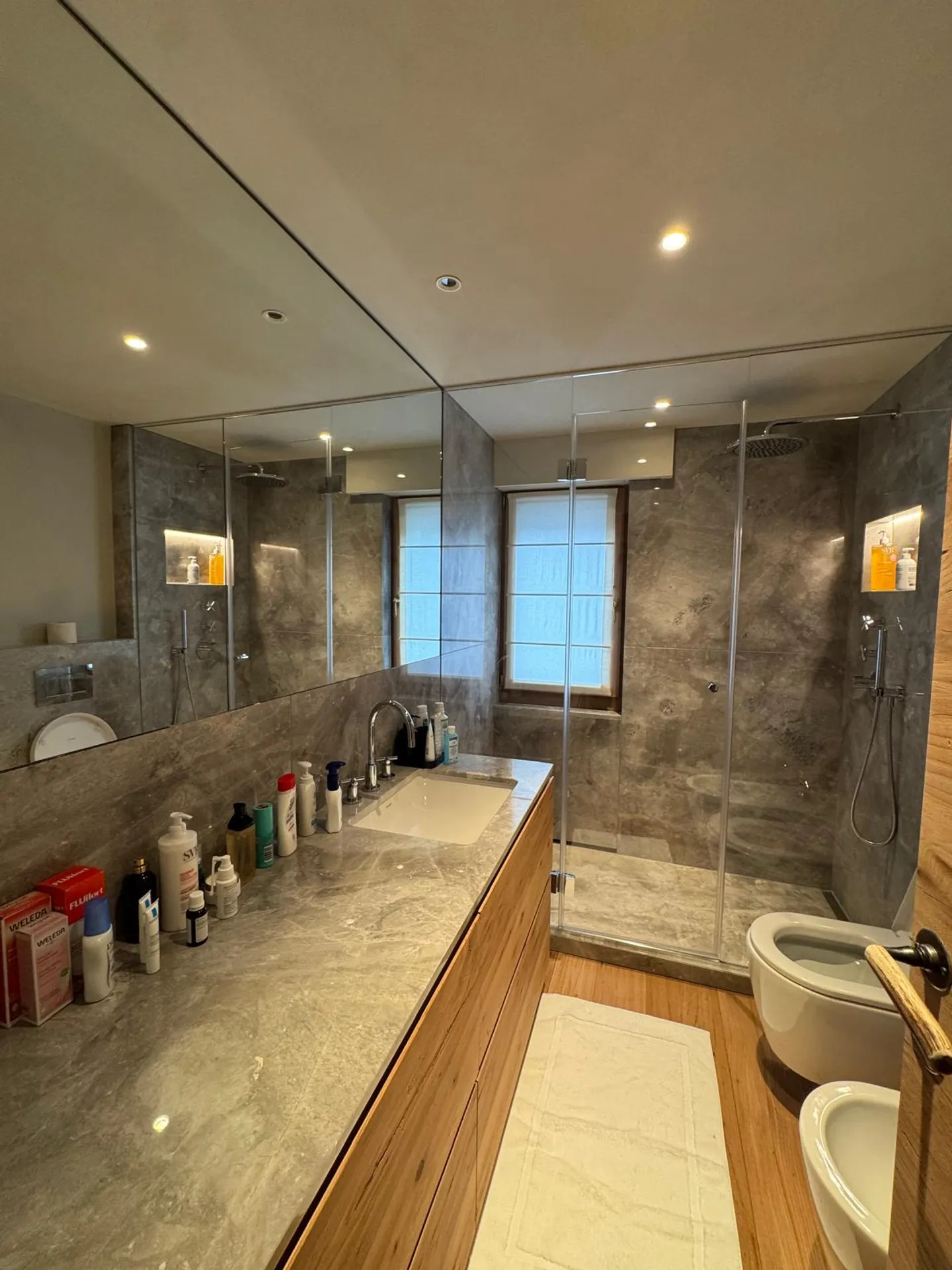 Hébergement Luxueux : Appartement spacieux de 180 m² avec jardin, SPA et salle de ski - Photo 7 sur 15