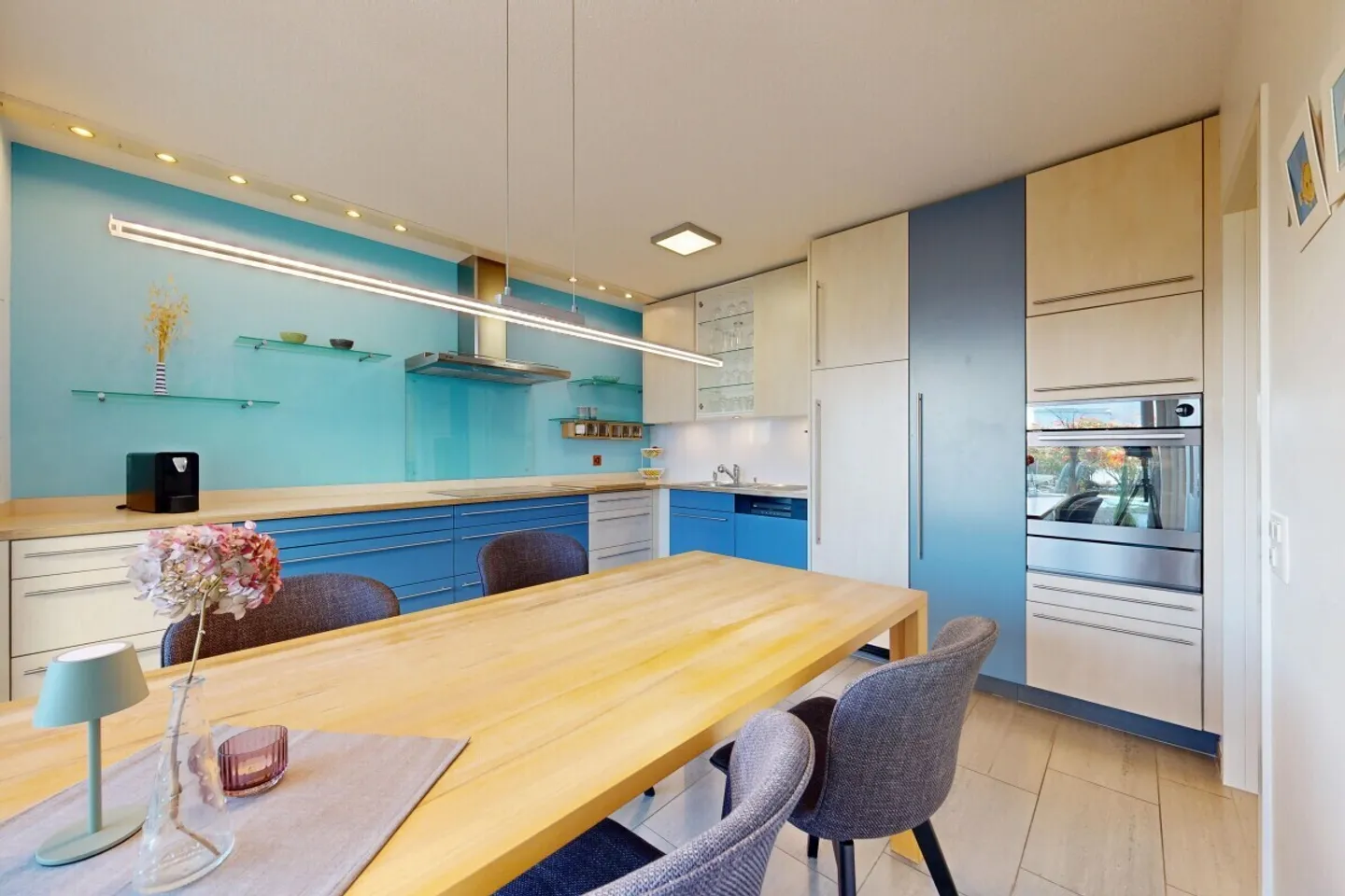 Maison individuelle lumineuse avec vue dégagée, cheminée et beaucoup d'espace - Photo 7 sur 12