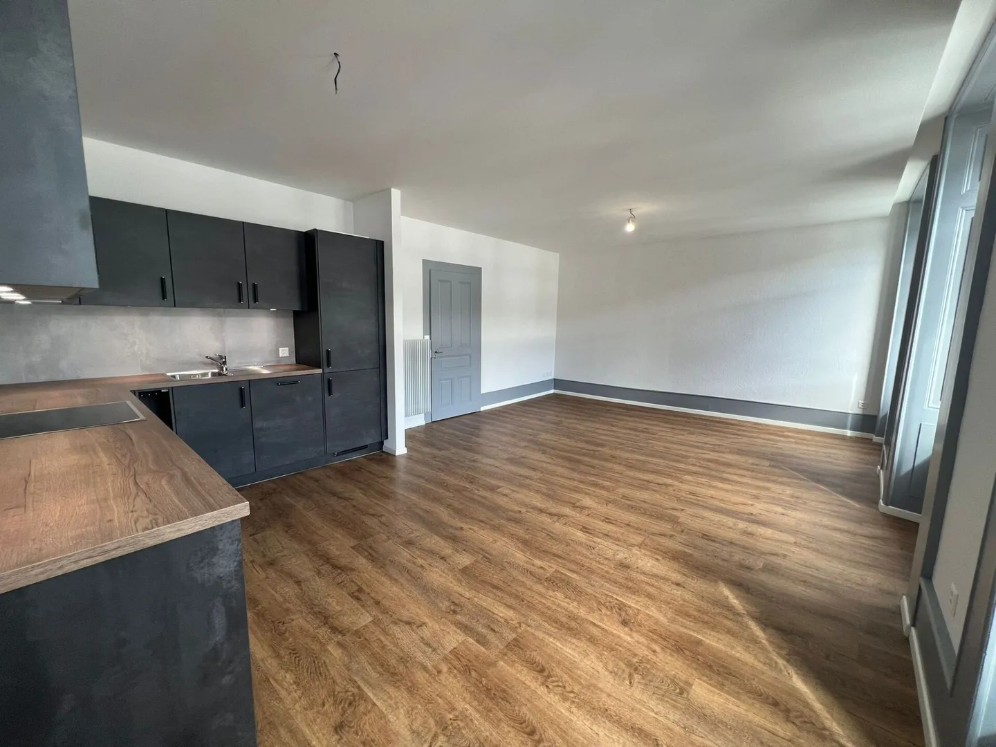 St-Imier, wunderschöne 4,5-Zimmer-Wohnung vollständig renoviert - Foto 1 von 7