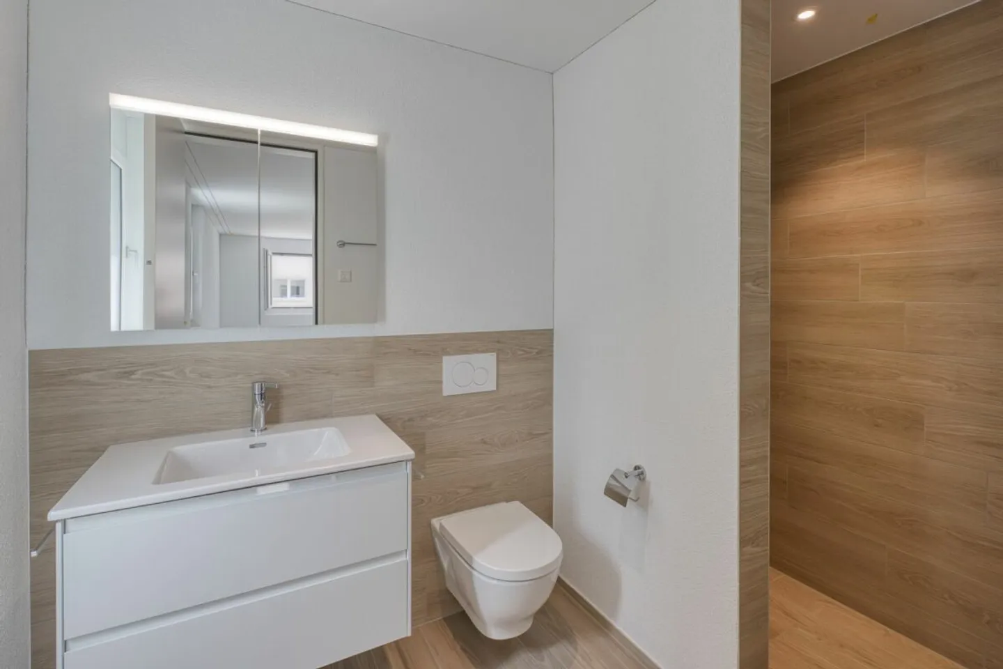 Appartement moderne avec vue imprenable - Photo 4 sur 6