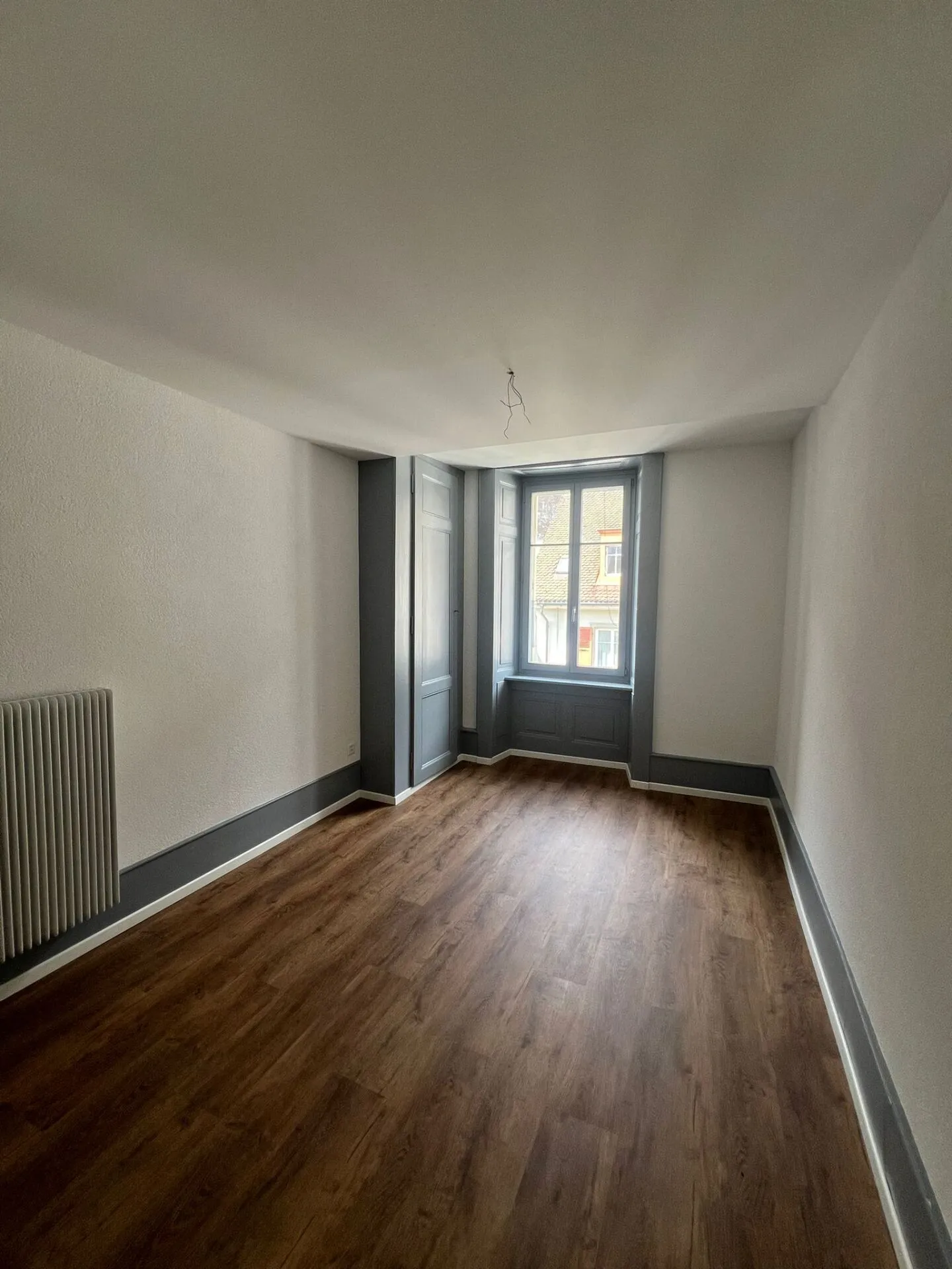 St-Imier, wunderschöne 4,5-Zimmer-Wohnung vollständig renoviert - Foto 4 von 7