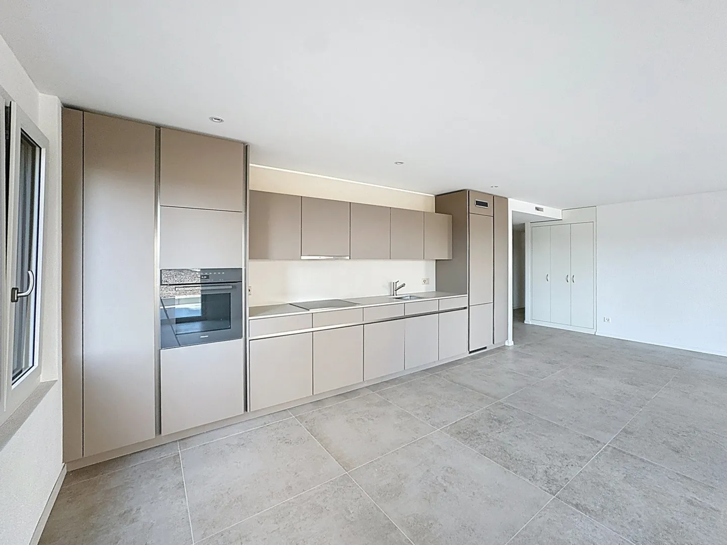 4.5 room apartment with garden - Photo 2 of 13