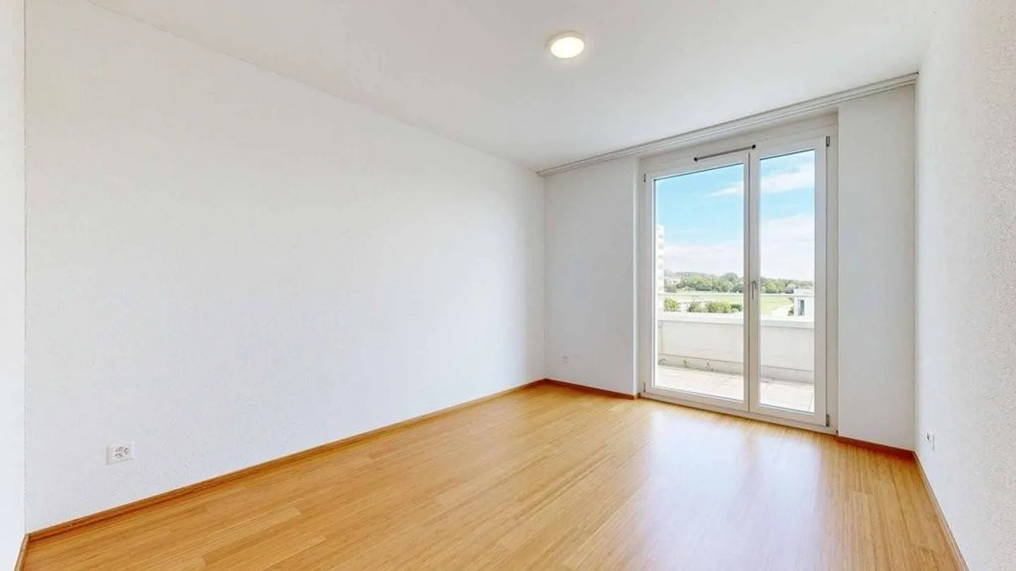 Attic apartment with large terrace - Photo 8 of 12