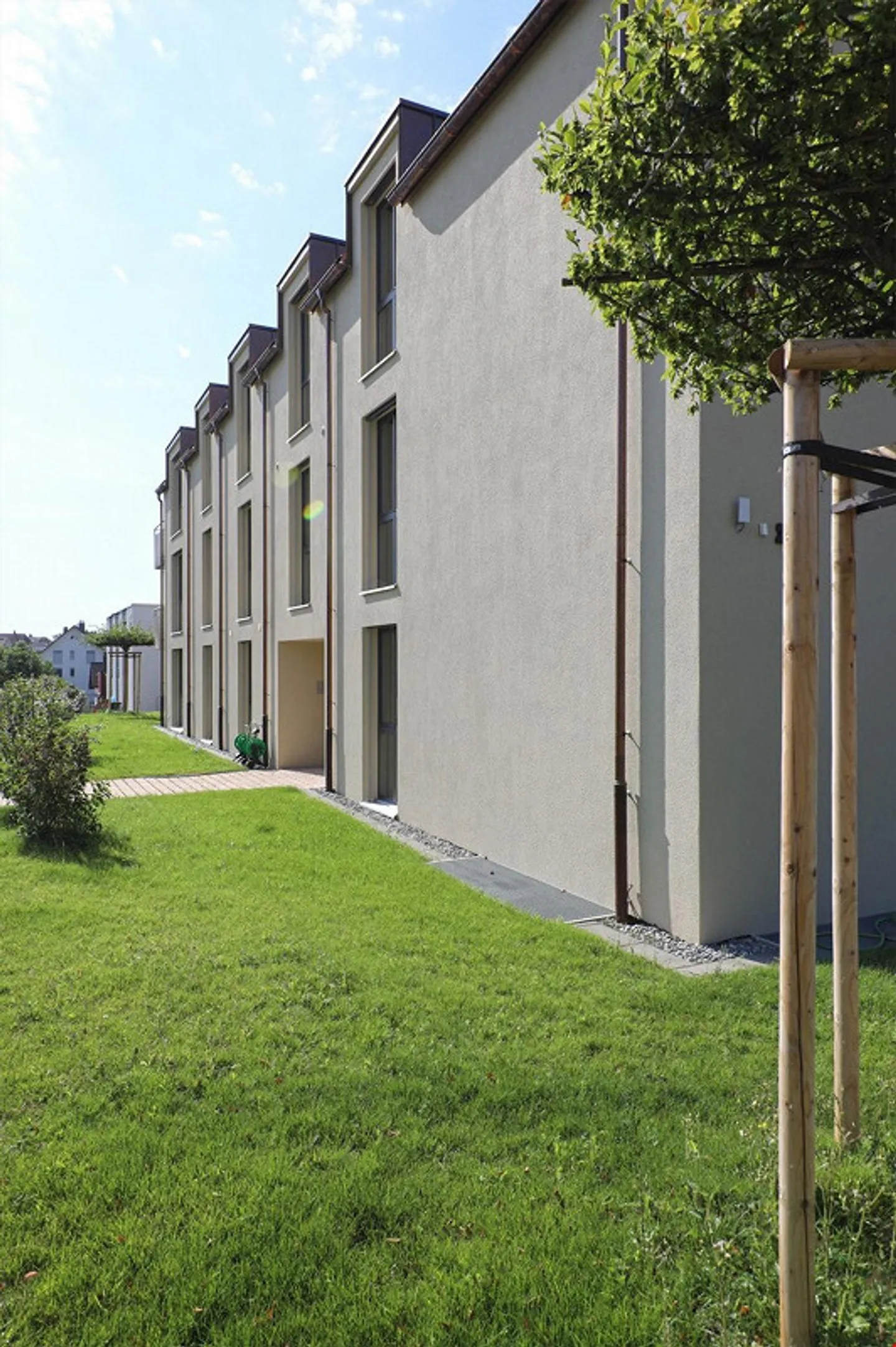 Appartement sous les combles sud-est de 4,5 pièces dans un emplacement central calme - Photo 11 sur 17