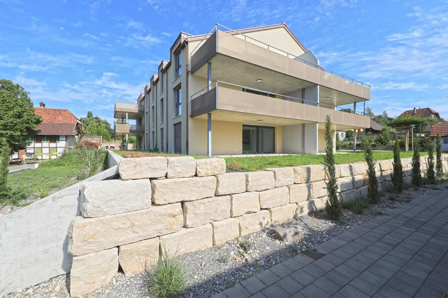 Appartement sous les combles sud-est de 4,5 pièces dans un emplacement central calme - Photo 16 sur 17