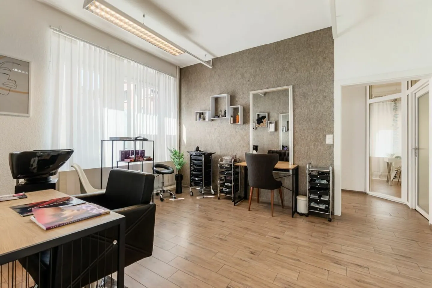 Beauty Salon Biel - Foto 8 von 12