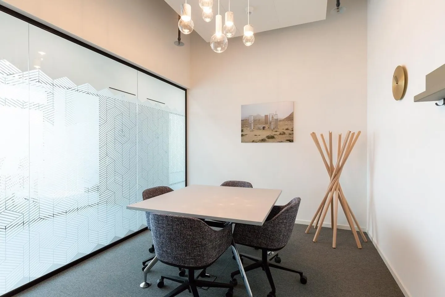 Trouvez des bureaux spacieux dans Spaces Ambassador House pour 10 personnes - tout est pris en charge - Photo 10 sur 12