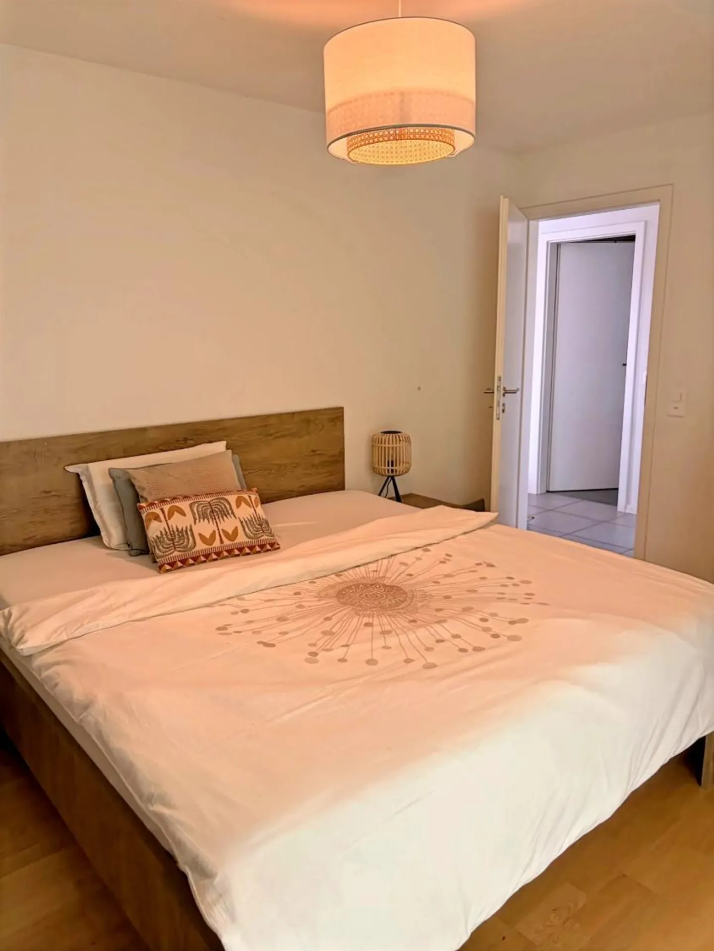 3.5 Room Apartment - Photo 4 of 9