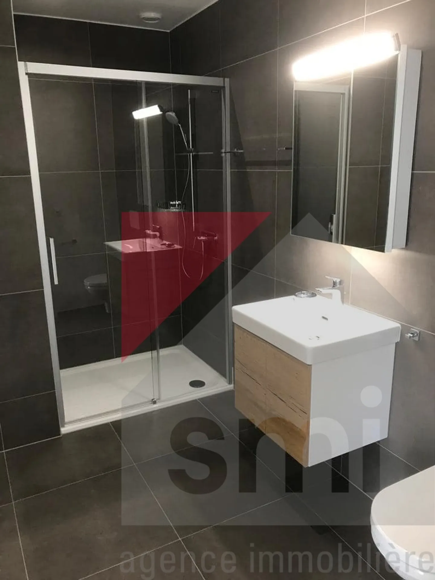 Very nice 4.5 room apartment in the center of Bulle, superb sunlight! - Photo 9 of 9