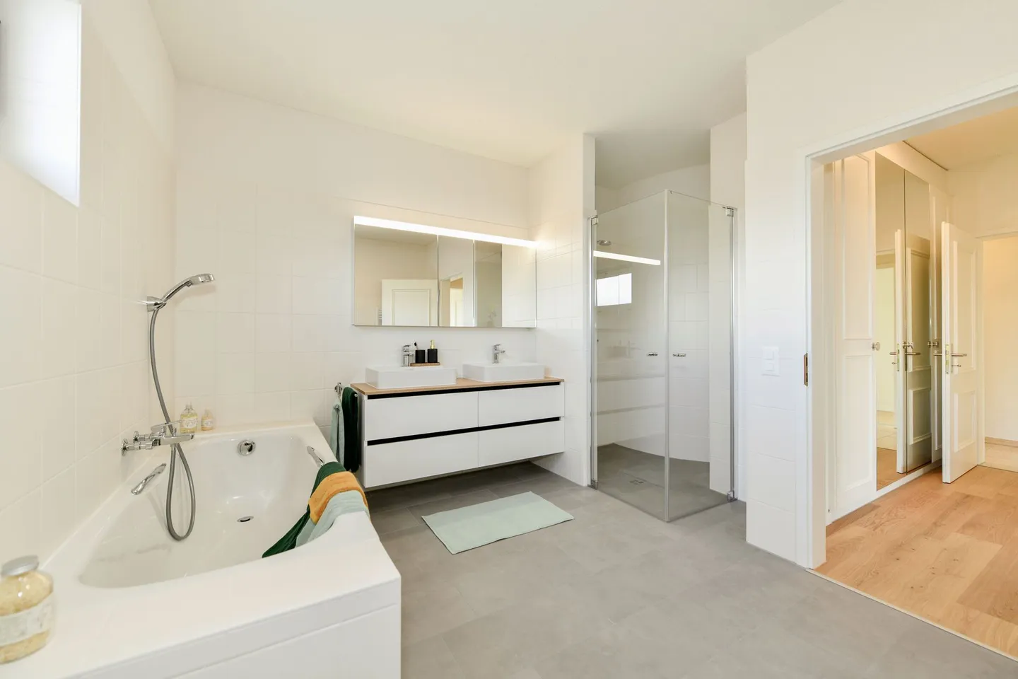 Terrassenhaus mit atemberaubender Aussicht - Foto 8 von 13