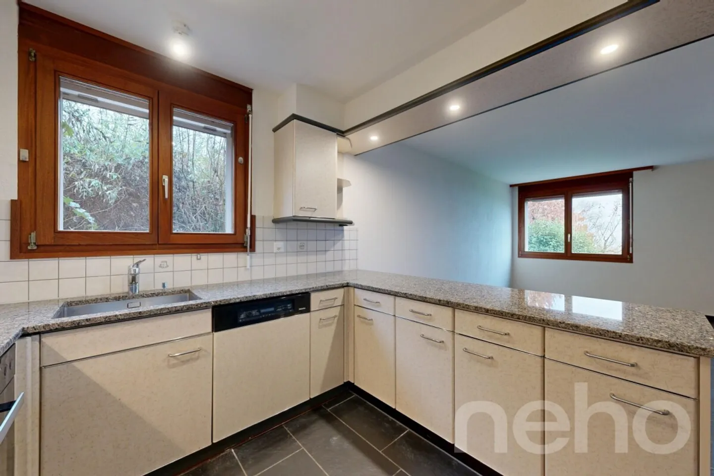 Duplex-Gartenwohnung direkt am See mit eigenem Bootsplatz - Photo 7 of 12