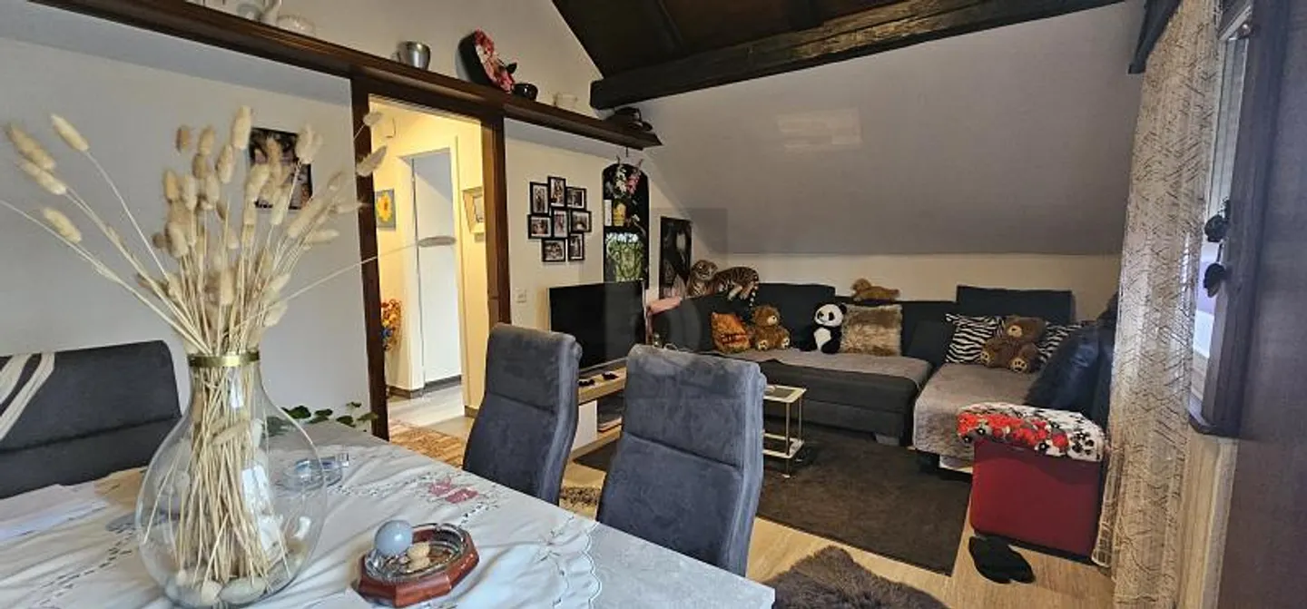 Charming Family Home in Chénens - Photo 5 of 6