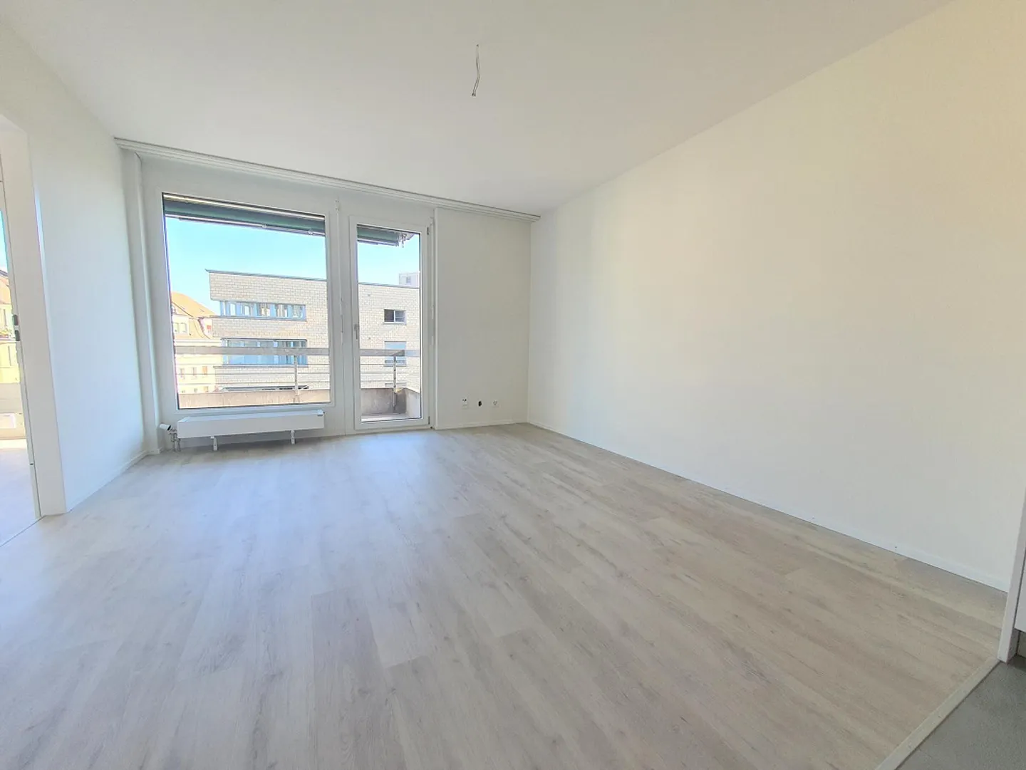 Renovated 2-room apartment in the St. Johann district - Photo 4 of 6