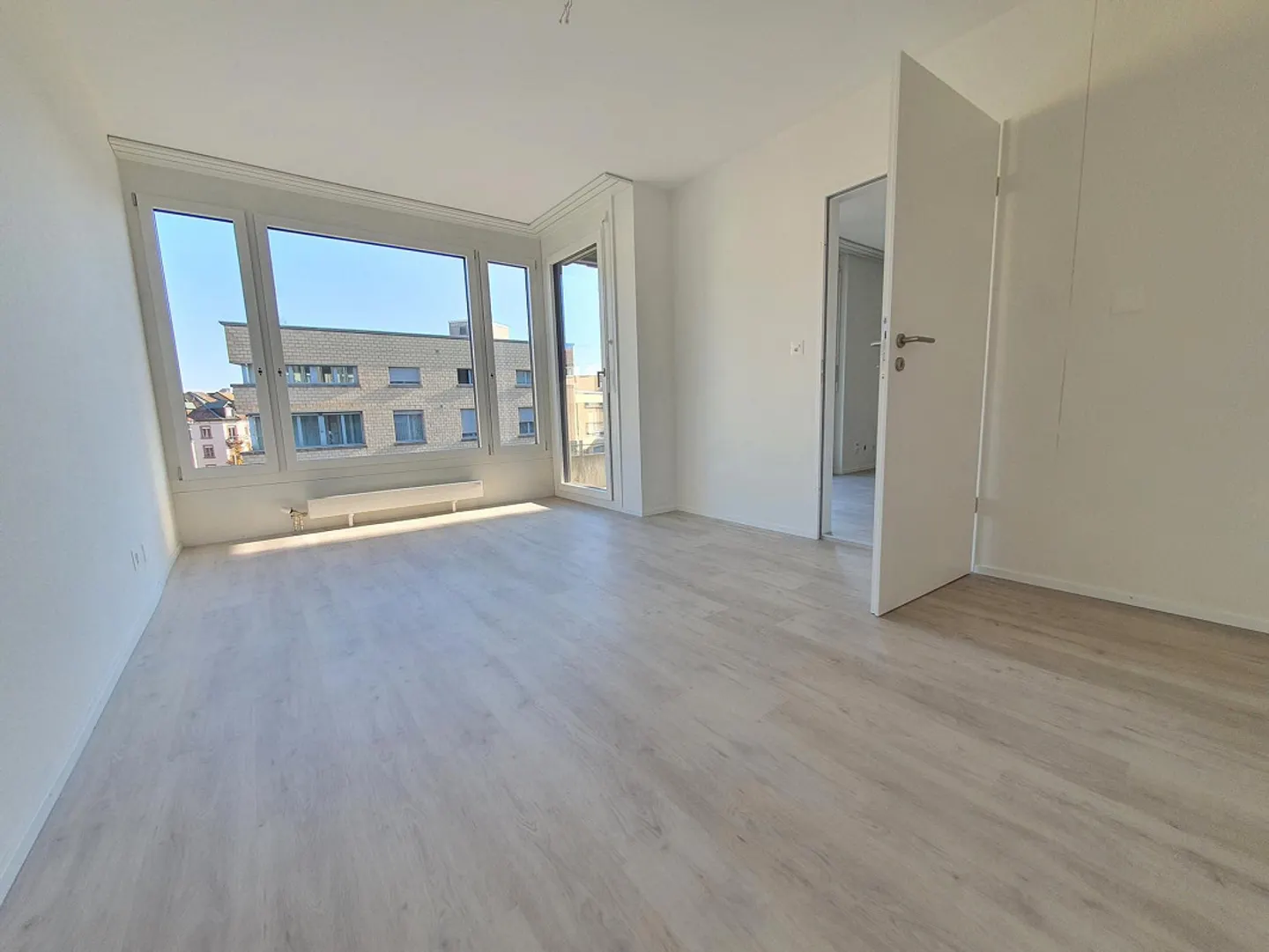Renovated 2-room apartment in the St. Johann district - Photo 5 of 6