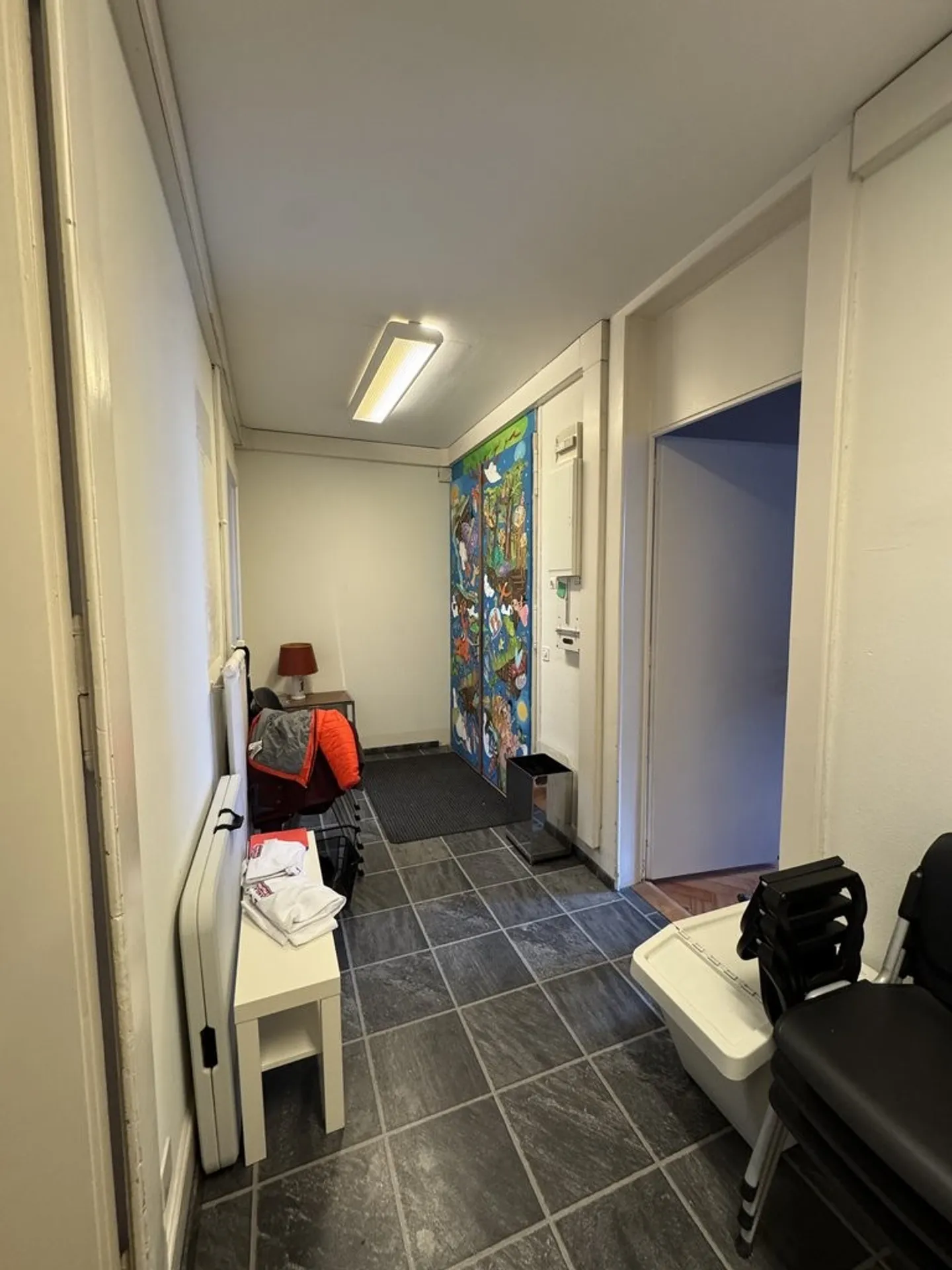 Wonderful commercial space in downtown! - Photo 2 of 10