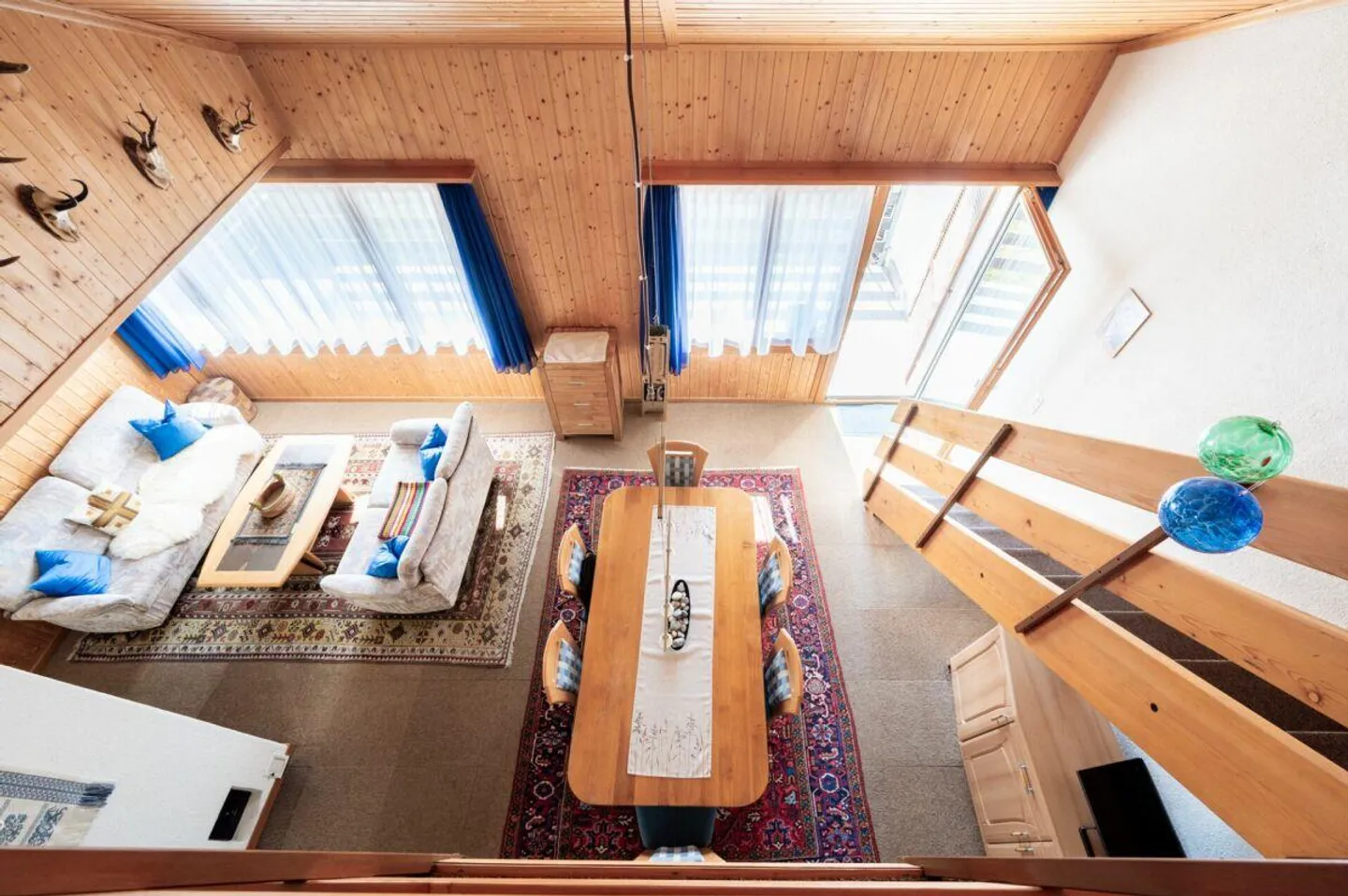 Alpine Retreat with a View - Photo 6 of 8