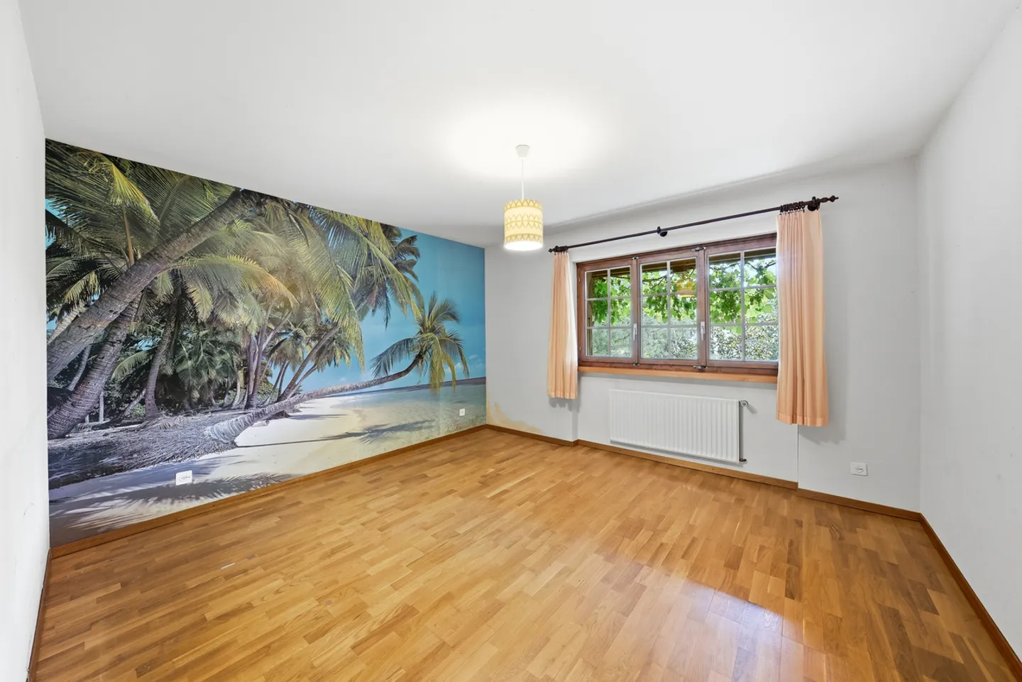 Detached house on large plot with a view of the lake - Photo 7 of 13