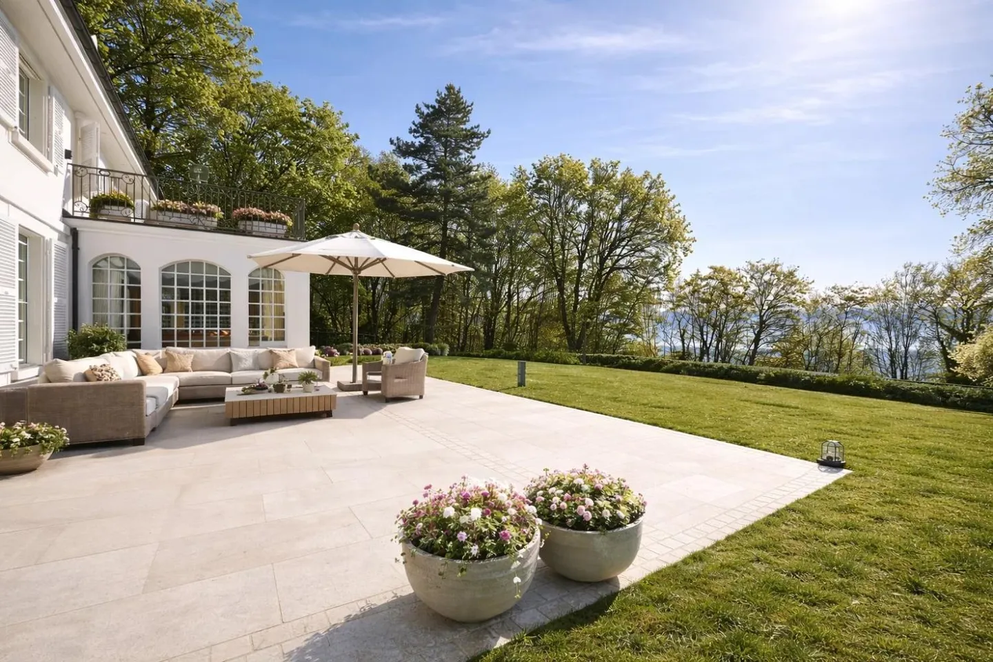 A Gift of Silence by the Lakeside - Photo 9 of 12