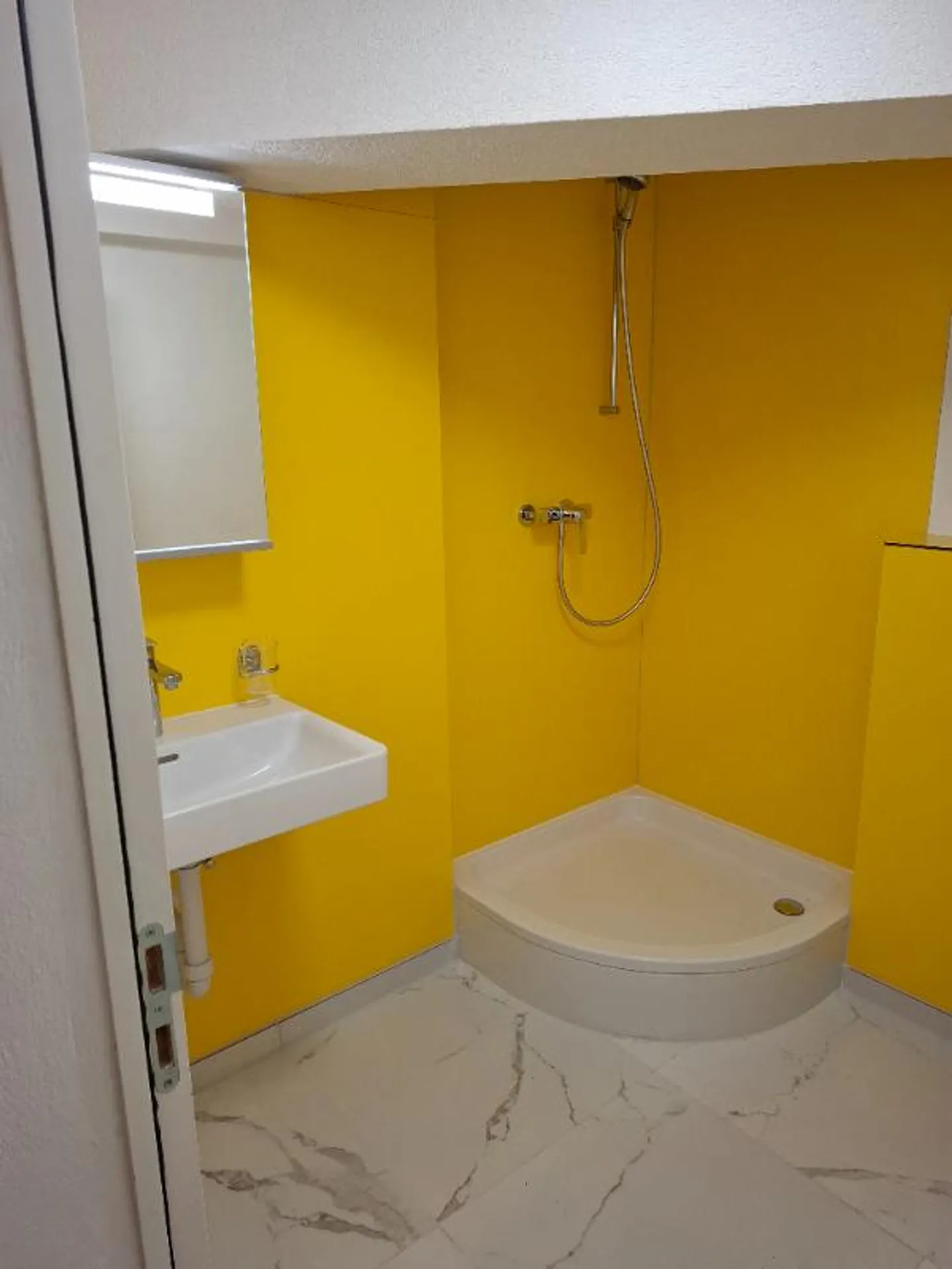 Studio in affitto - Foto 3 di 5