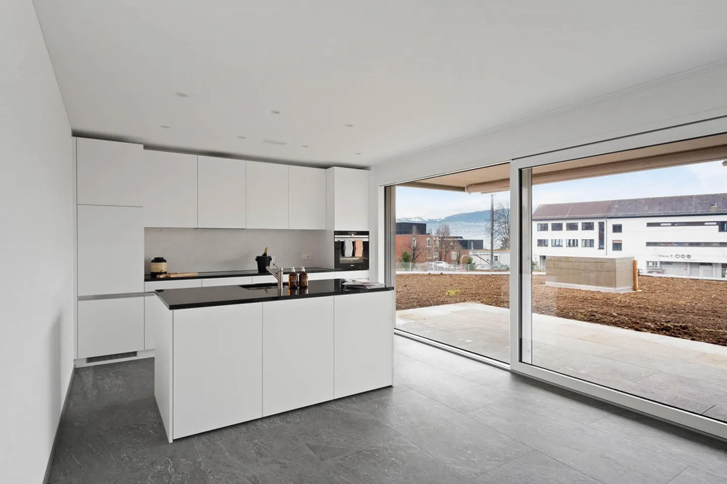 Bellissimo appartamento moderno di 3,5 locali a Männedorf - Foto 3 di 10