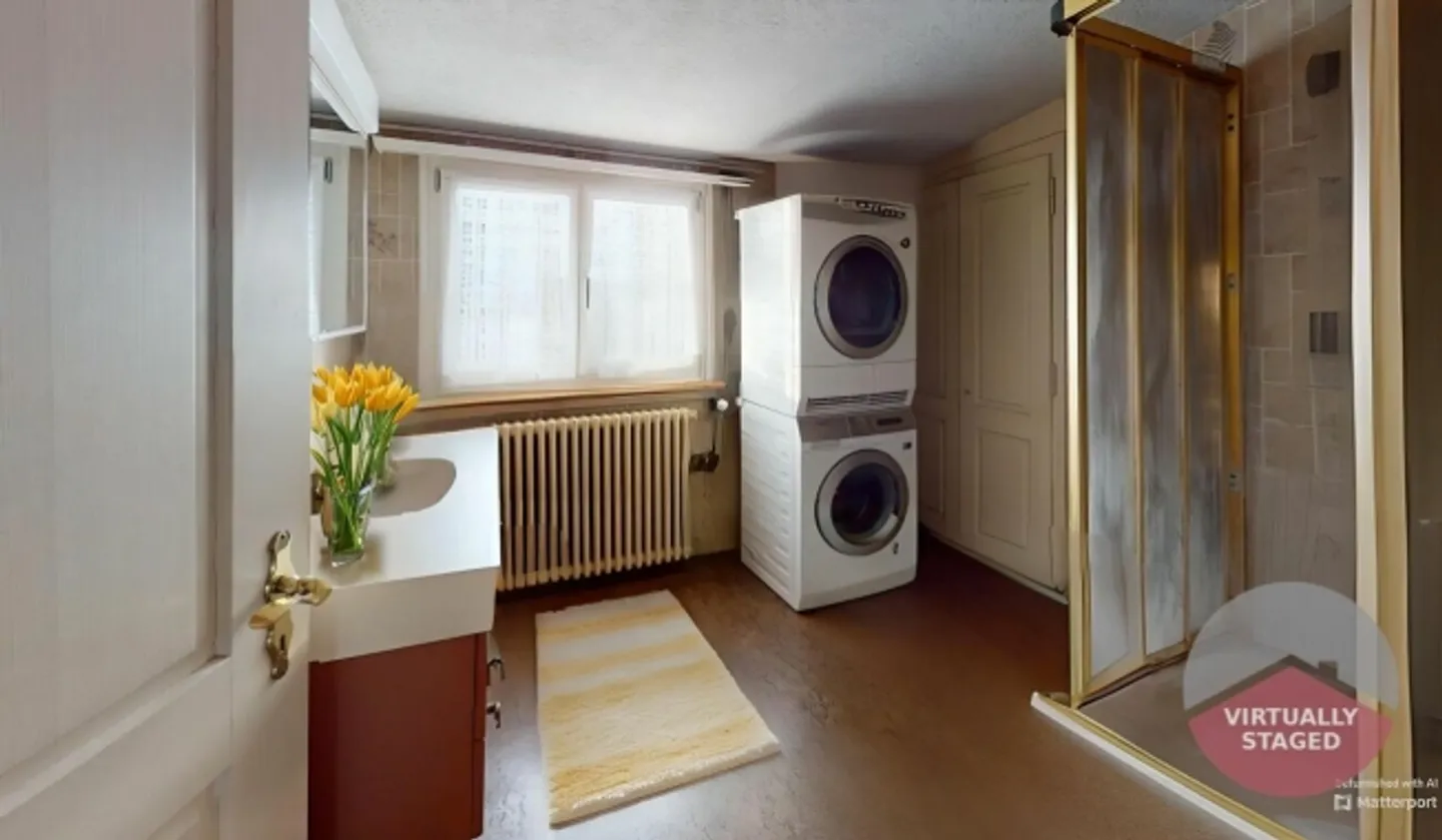 Spazio commerciale attraente con due appartamenti sopra - Foto 10 di 10