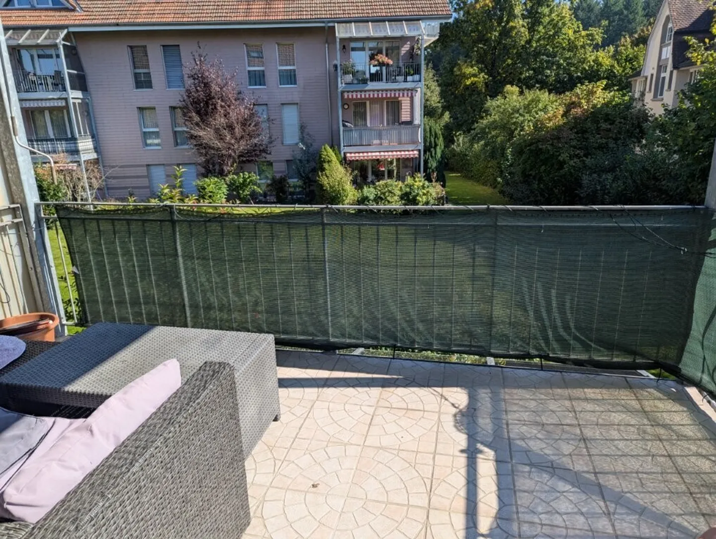 Appartamento ben tenuto di 4,5 locali al margine del villaggio - Foto 8 di 9