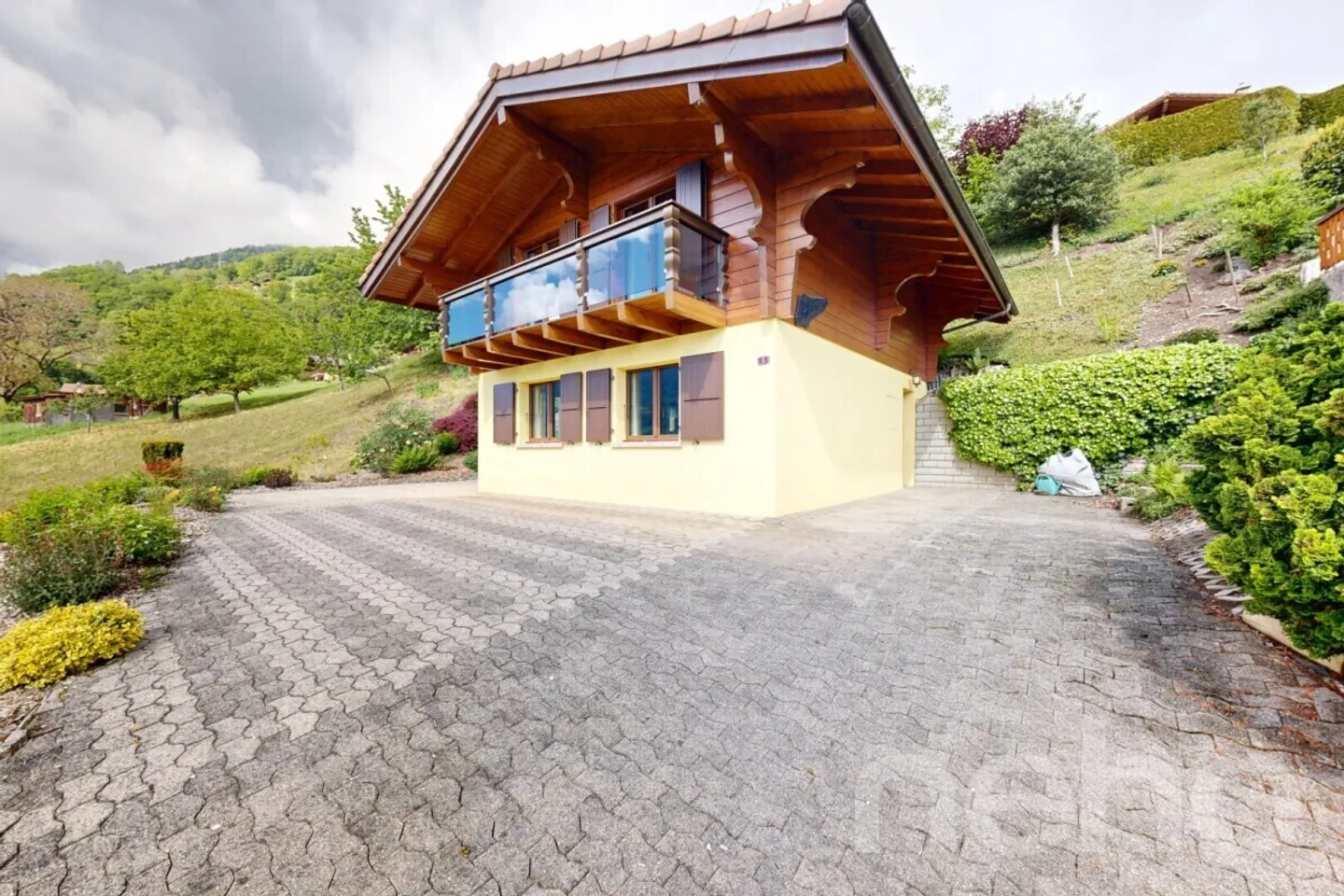 Chalet Charmant avec Vue sur les Montagnes - Photo 2 sur 12