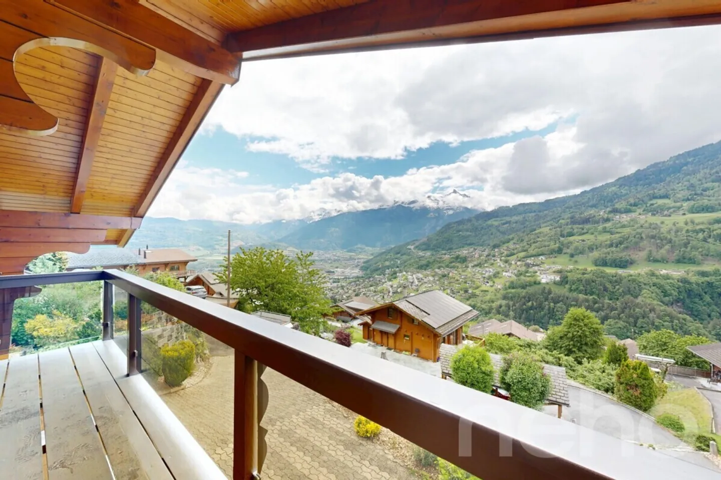 Chalet Charmant avec Vue sur les Montagnes - Photo 8 sur 12