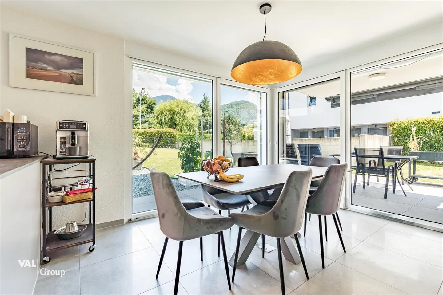 Magnifique duplex 4.5 pièces avec jardin, terrasses et place de parc souterraine - Foto 1 di 13