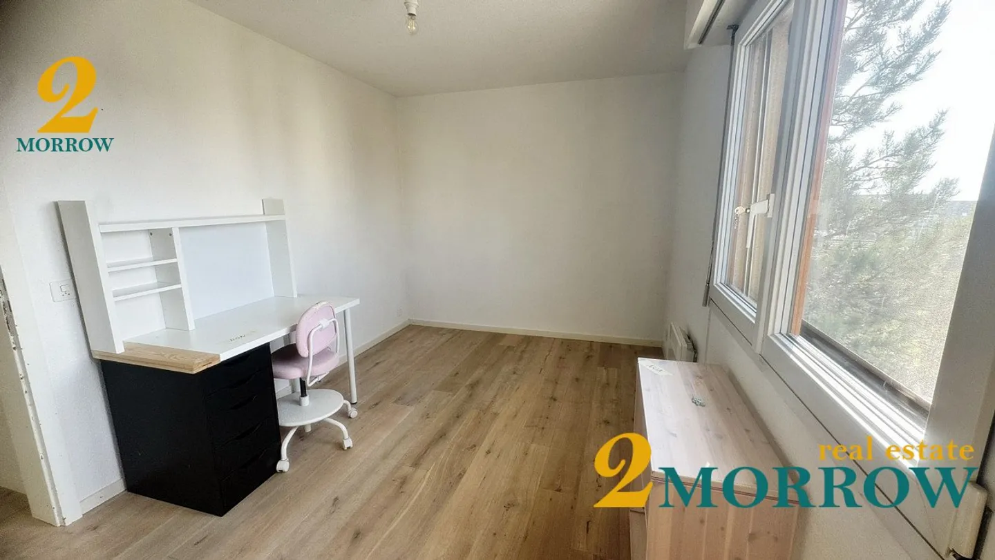 Helles Penthouse mit 4,5 Zimmern und Blick im Herzen von Rolle - Foto 6 von 8