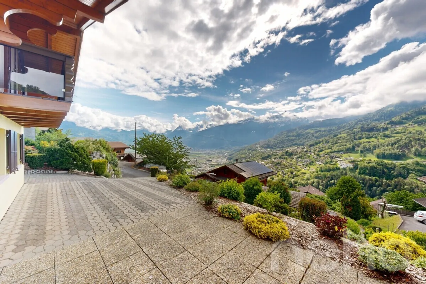 Chalet Charmant avec Vue sur les Montagnes - Photo 5 sur 12
