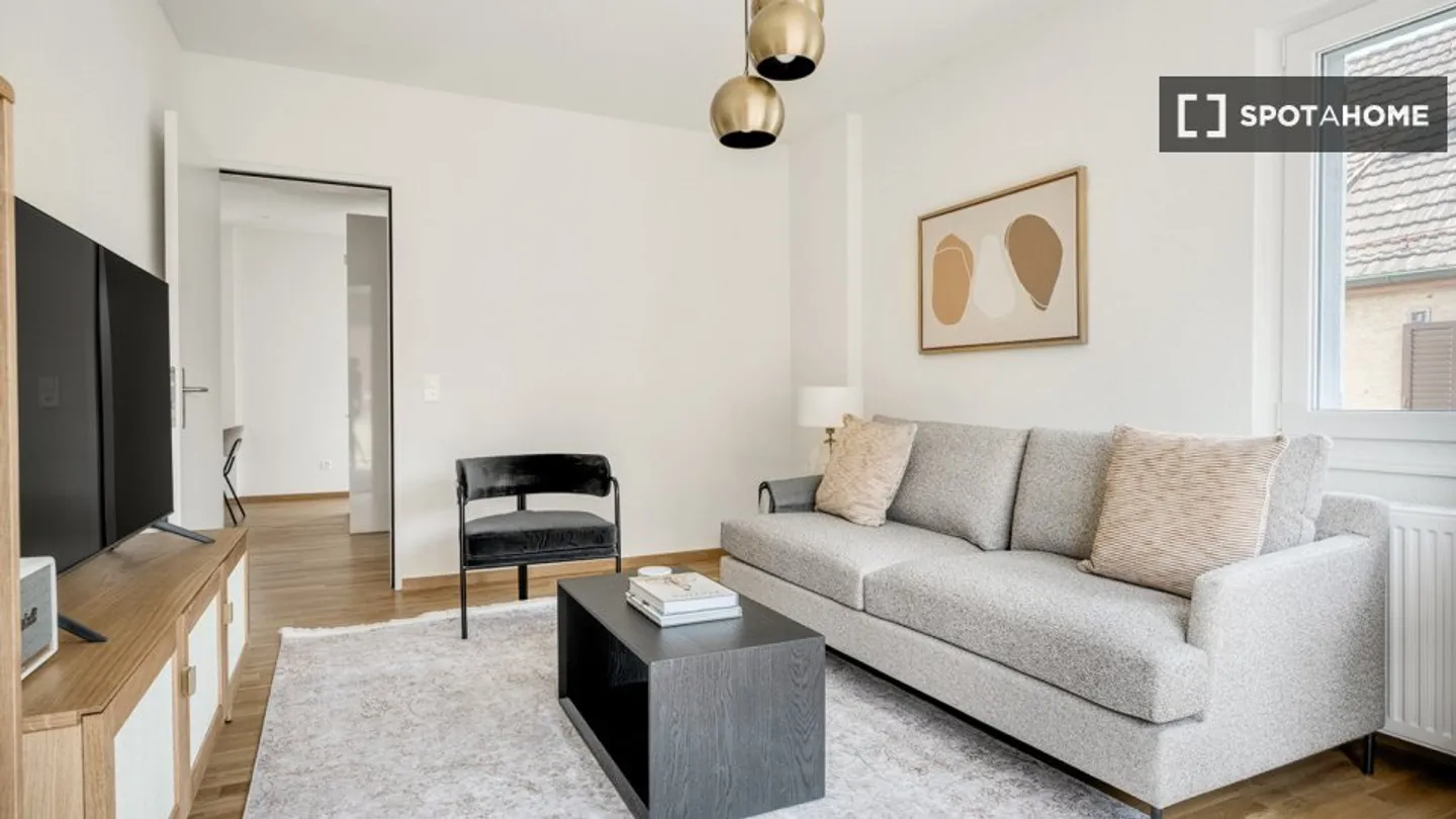 Apartment for rent - Photo 1 of 17