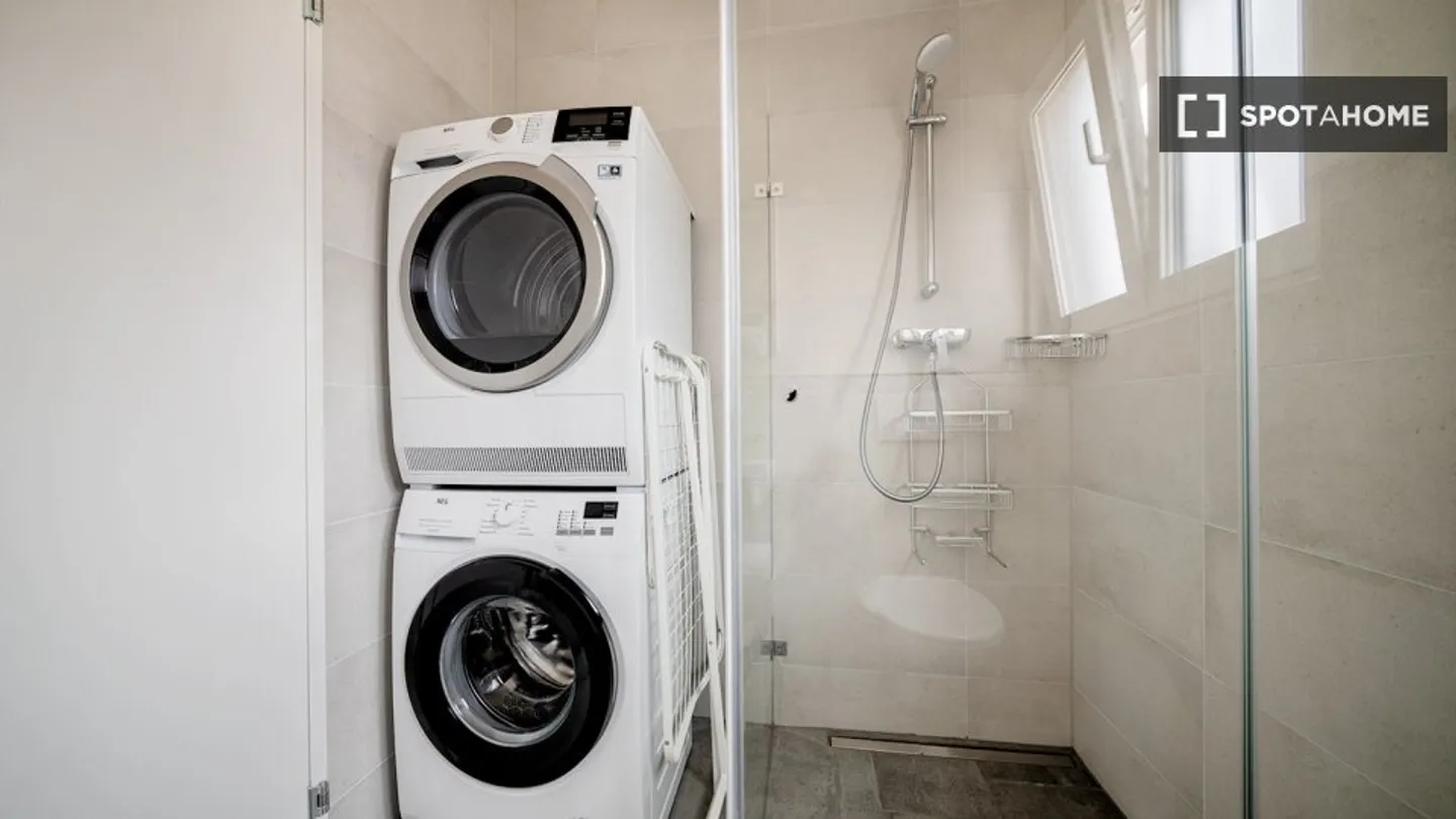 Apartment for rent - Photo 16 of 17