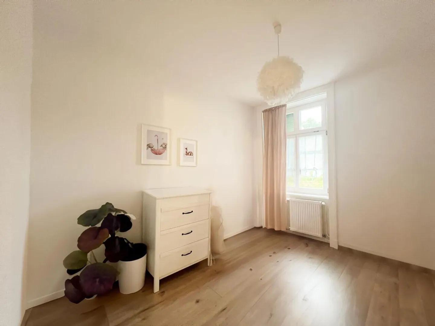 Appartement charmant de 4,5 pièces rénové avec garage - Photo 7 sur 10